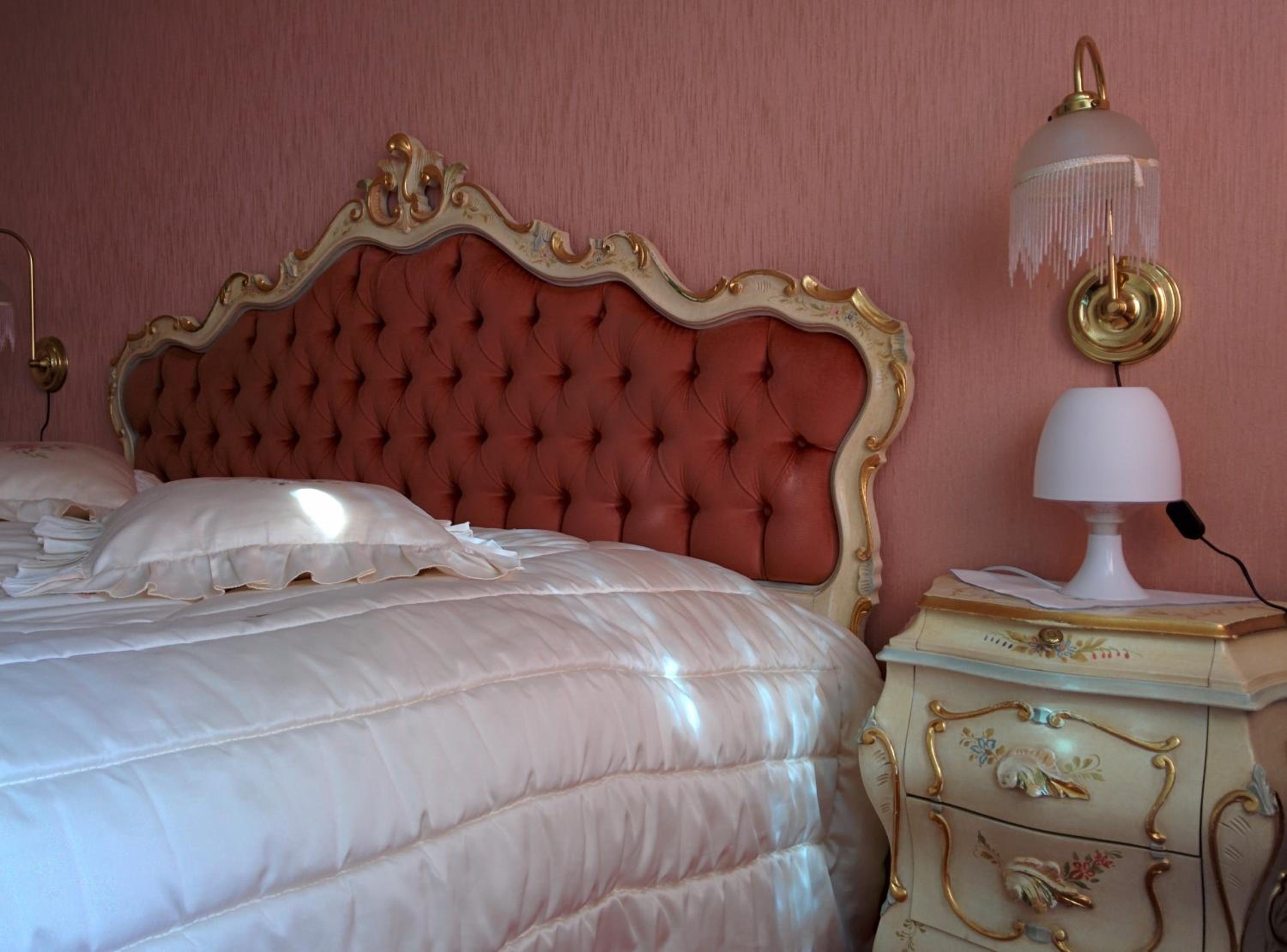 Double Room - Photo 6