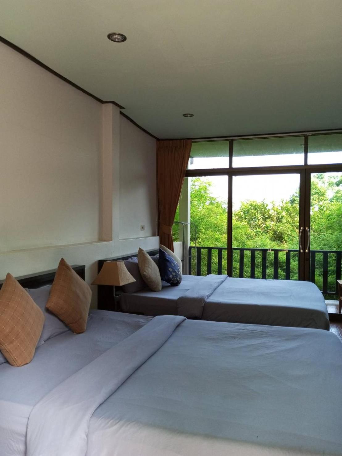 Quadruple Bungalow with Garden View