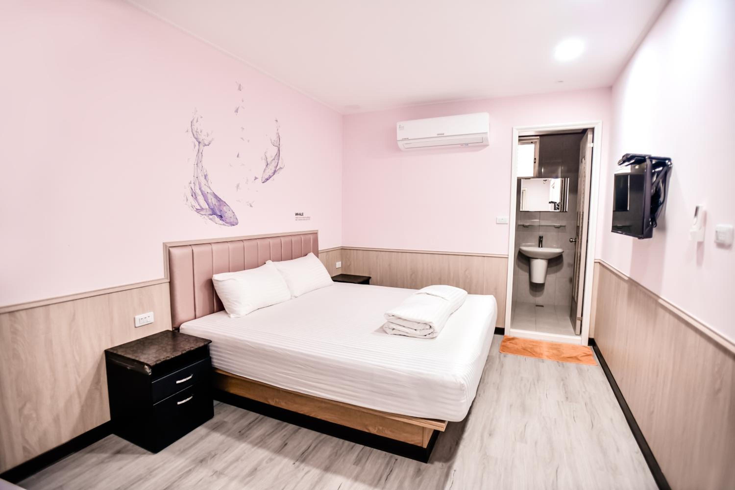 Double Room with Private Bathroom photo 3