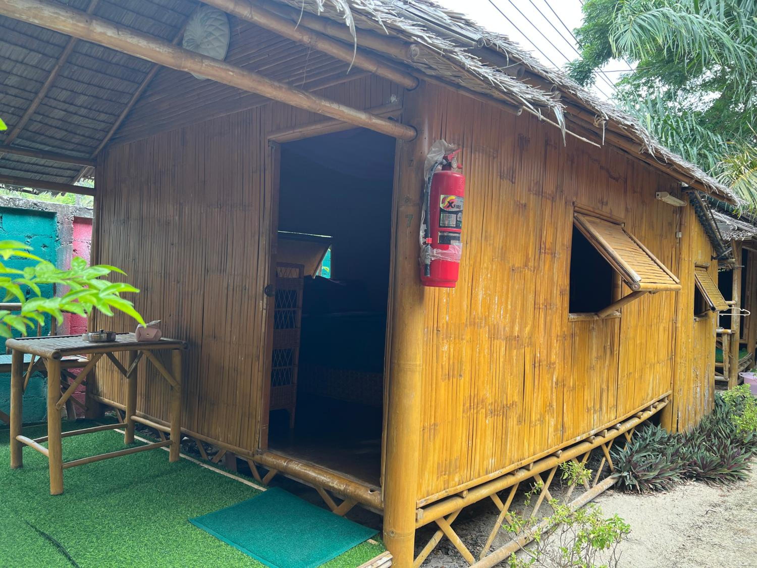 Bungalow Road Side - Photo 7