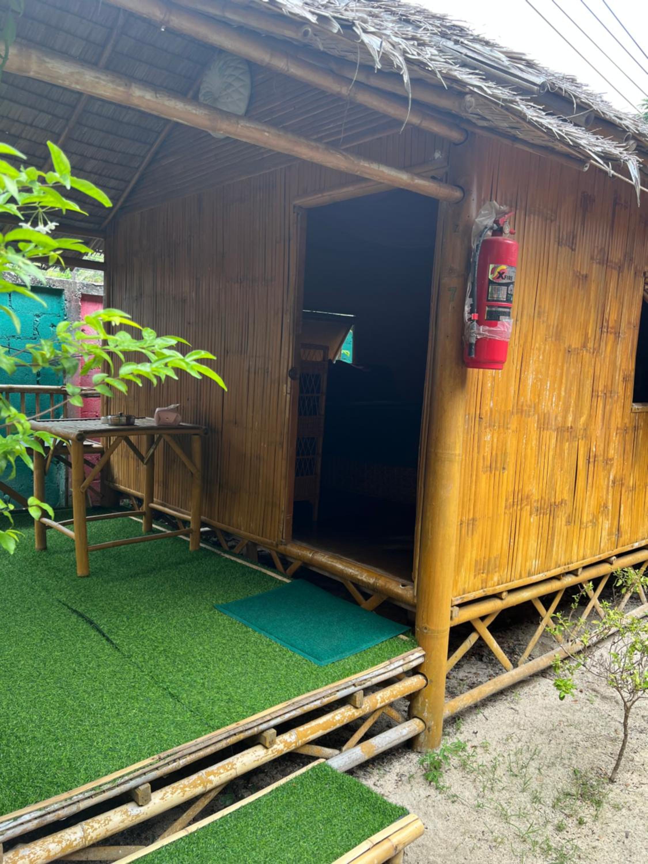 Bungalow Road Side - Photo 8