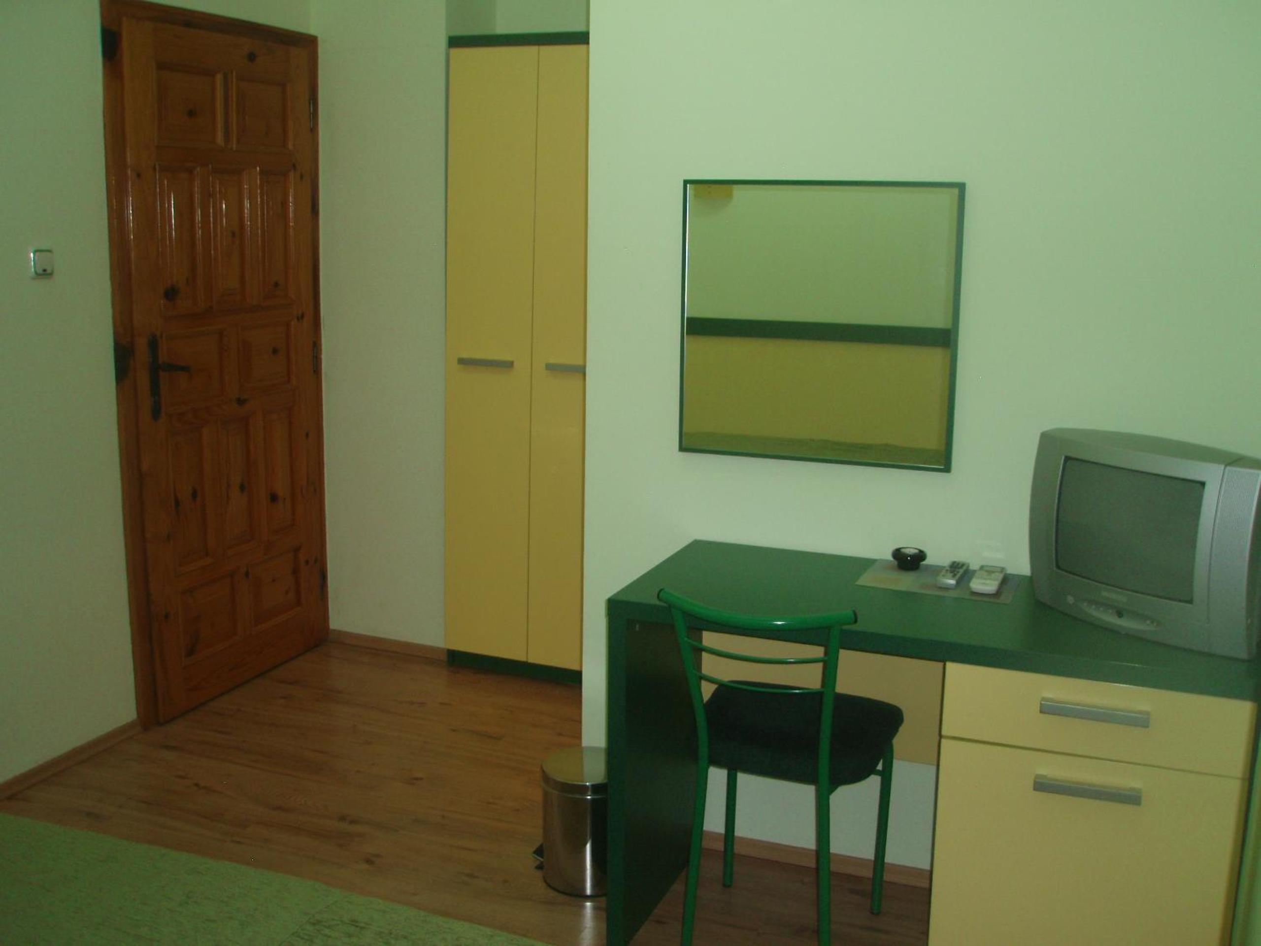 Double or Twin Room photo 3