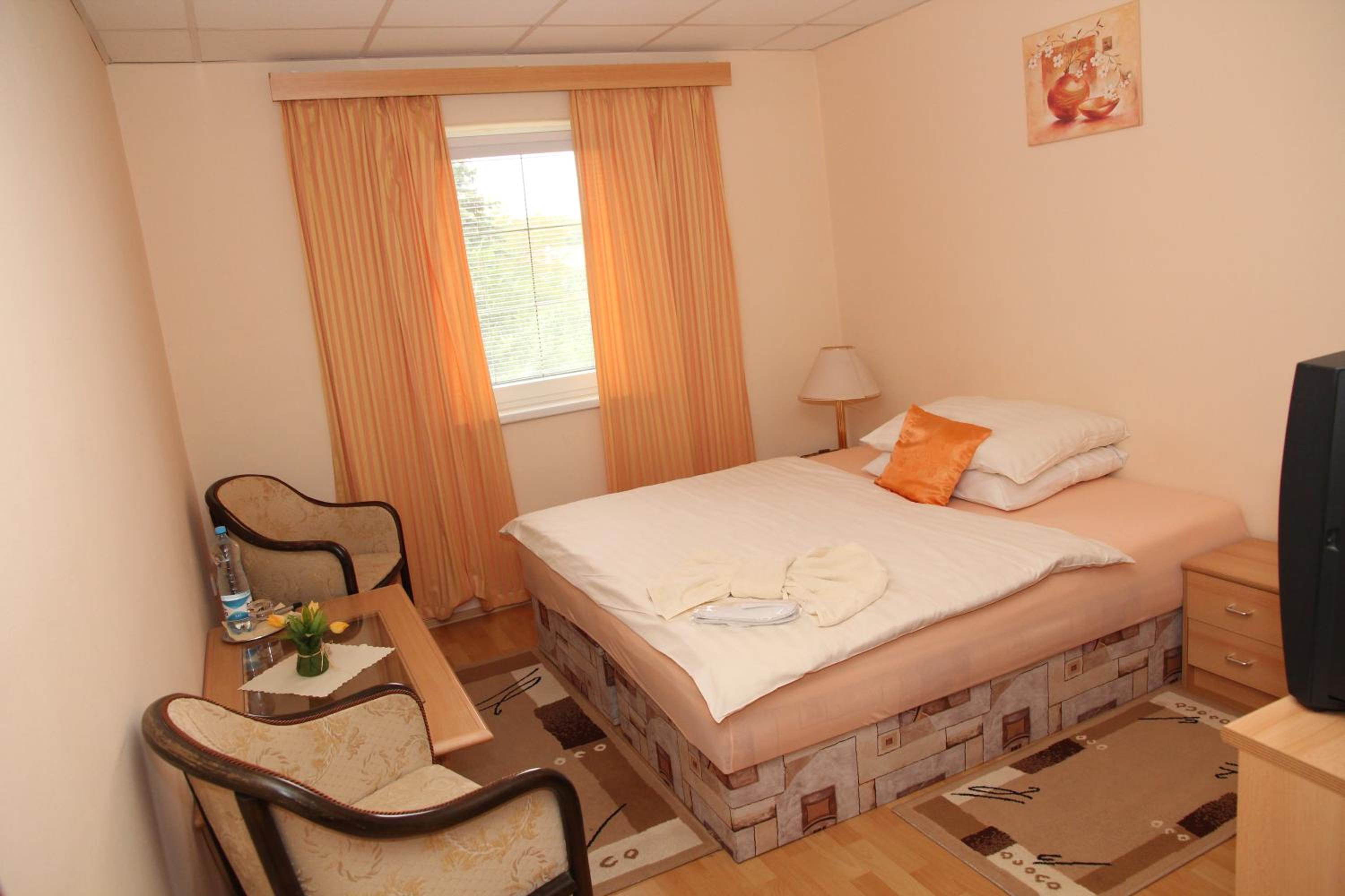 Standard Double Room photo 1
