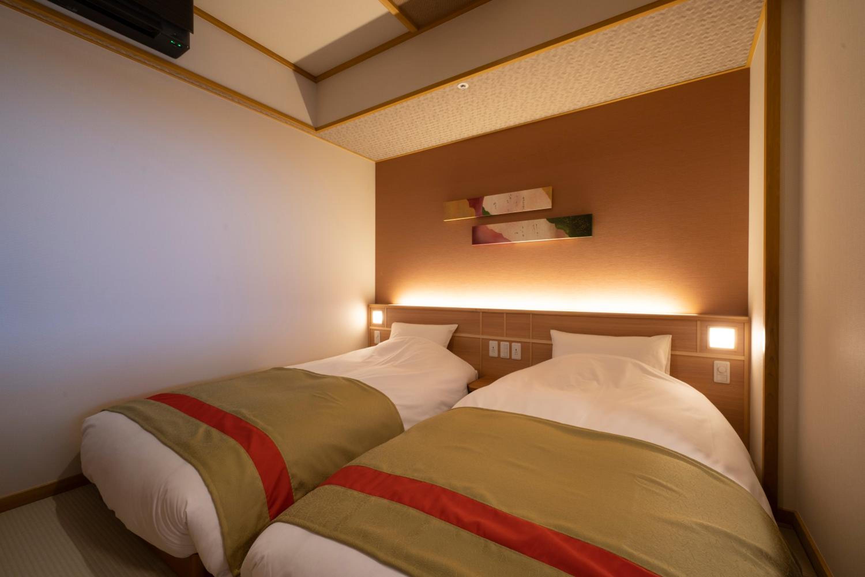Quadruple Room - Photo 2