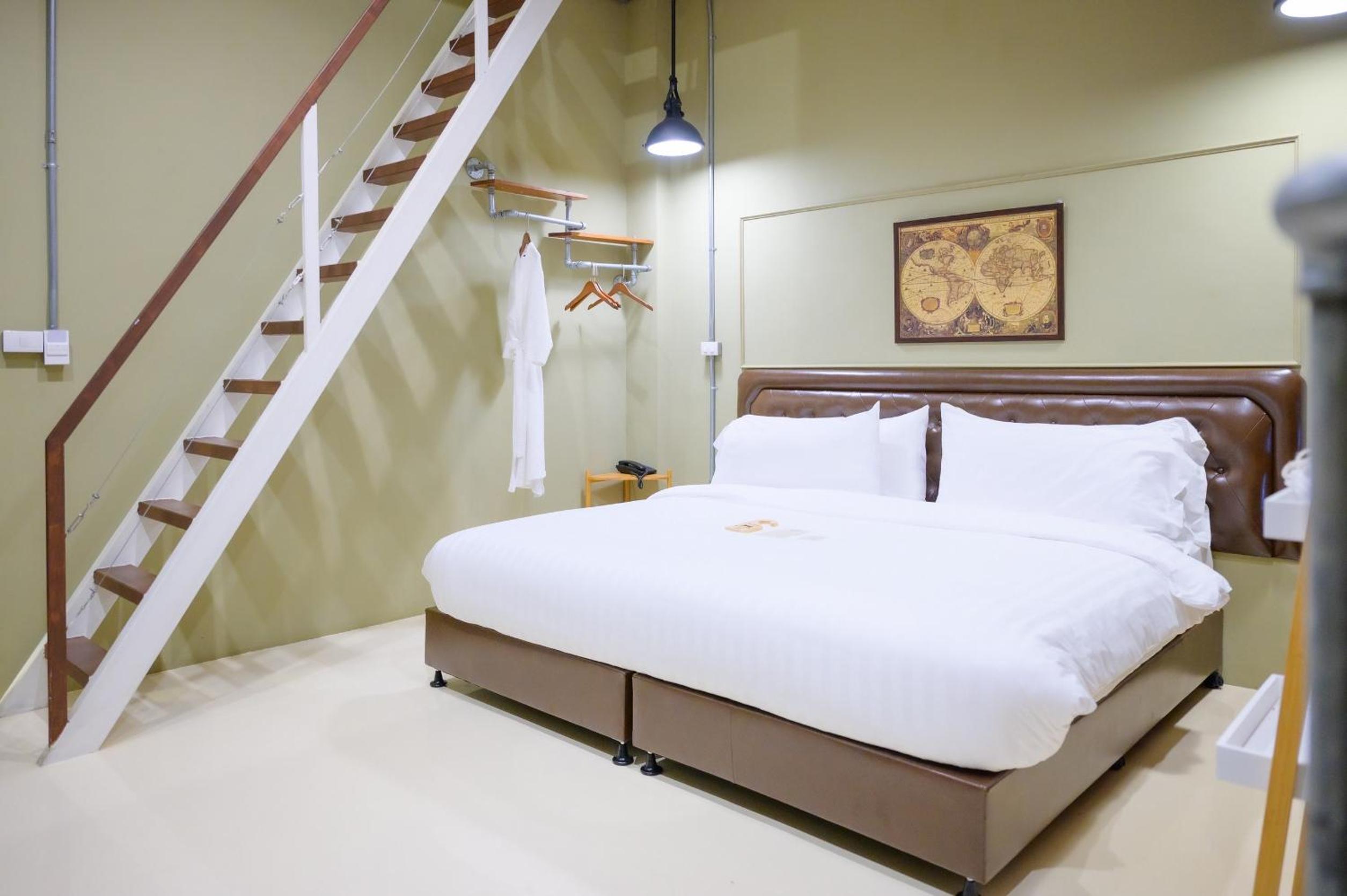 Duplex Quadruple Room