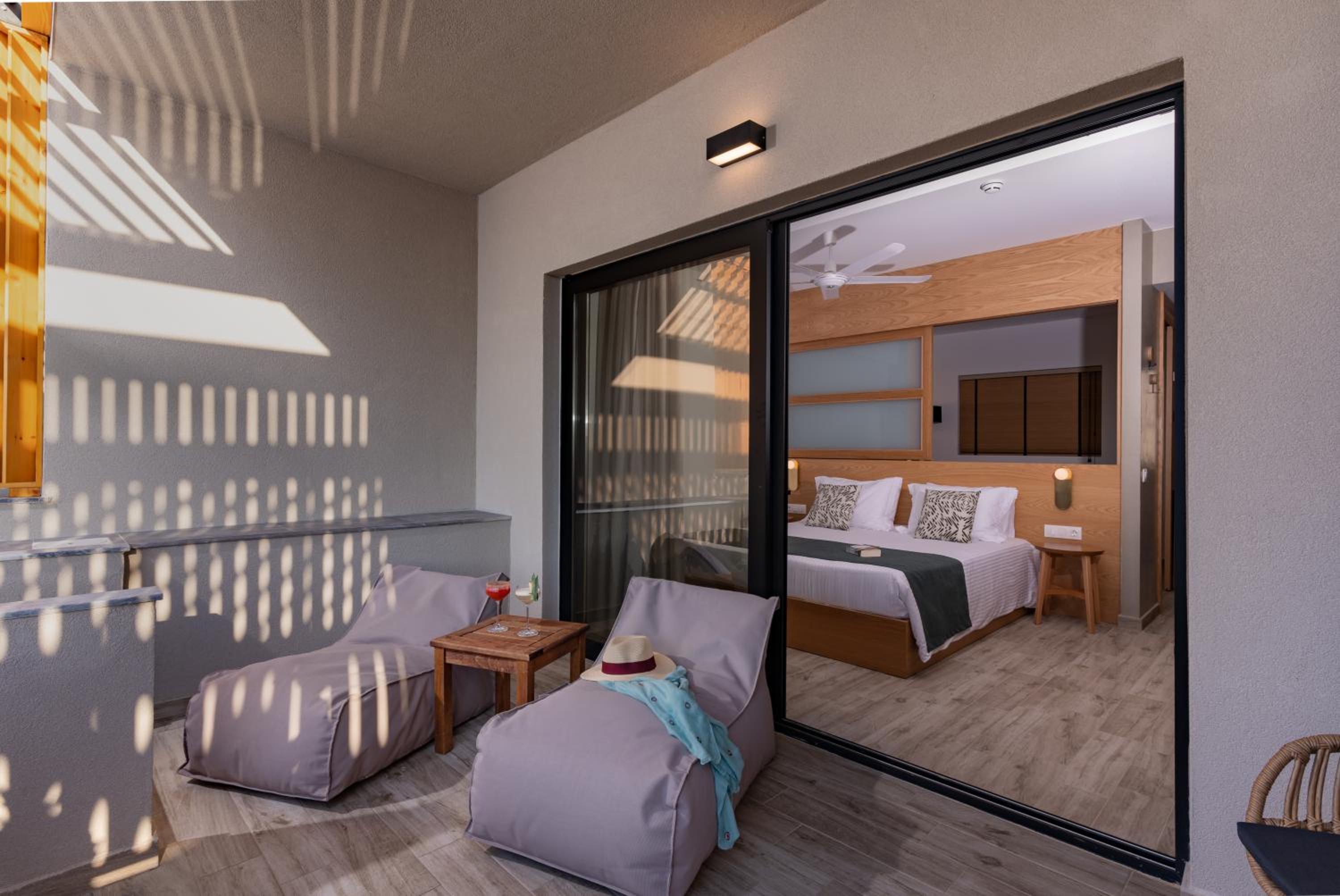Deluxe Suite With Private Pool Sea View photo 3