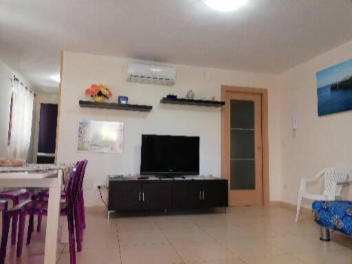 Two-Bedroom House - Photo 16