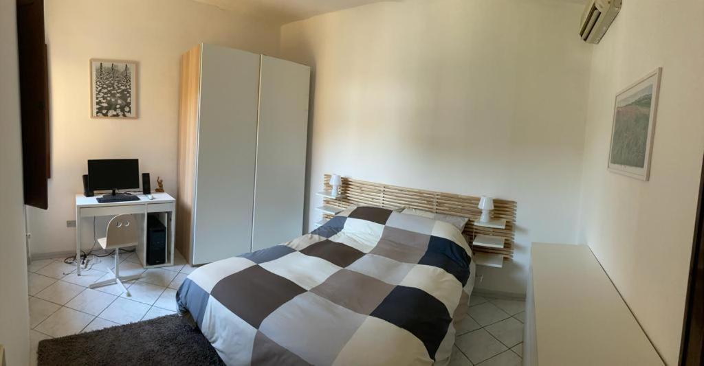 One-Bedroom Apartment photo 3