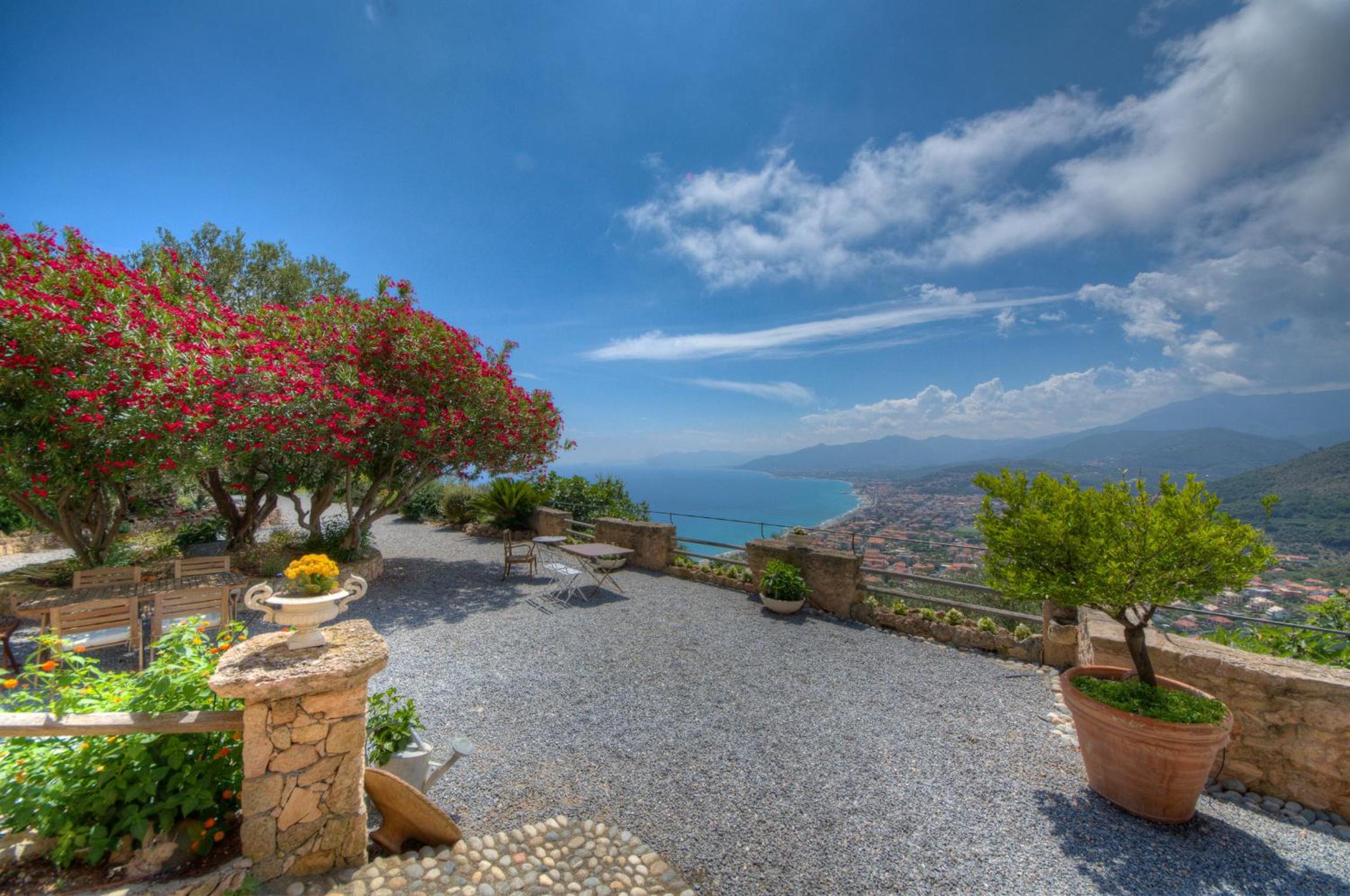 Villa with Sea View photo 3