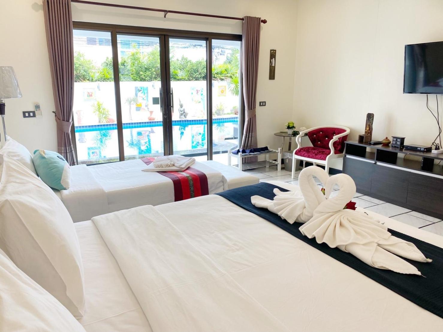 Villa with Garden View - Photo 40