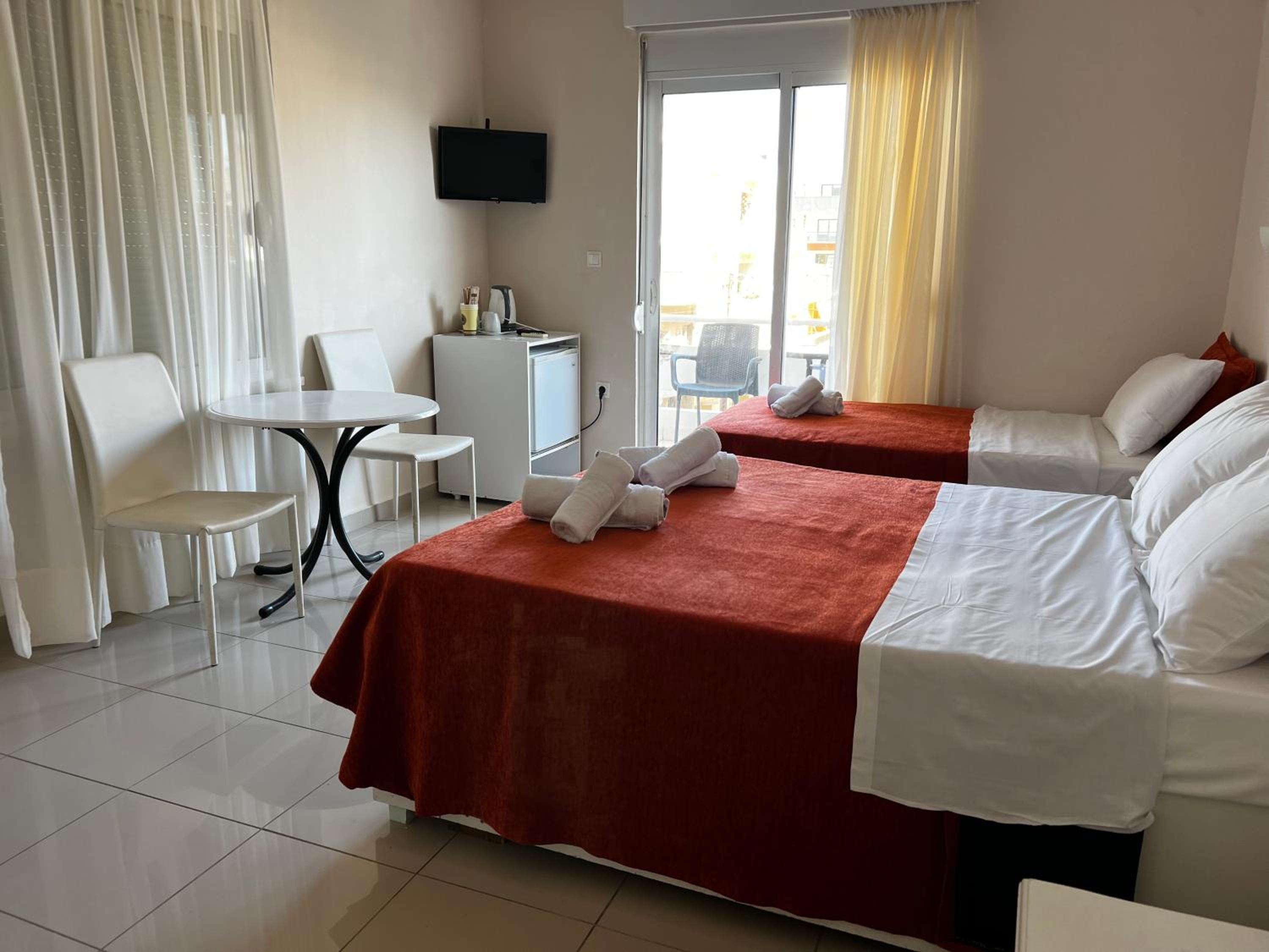 Triple Room - Photo 1