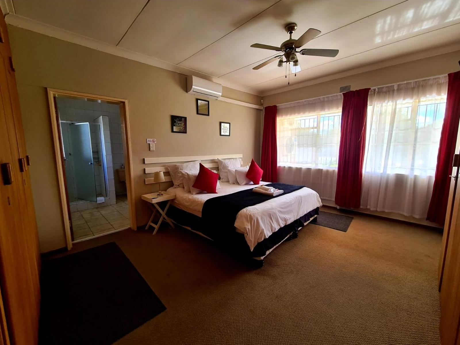 Apartment - Ground Floor - Photo 2