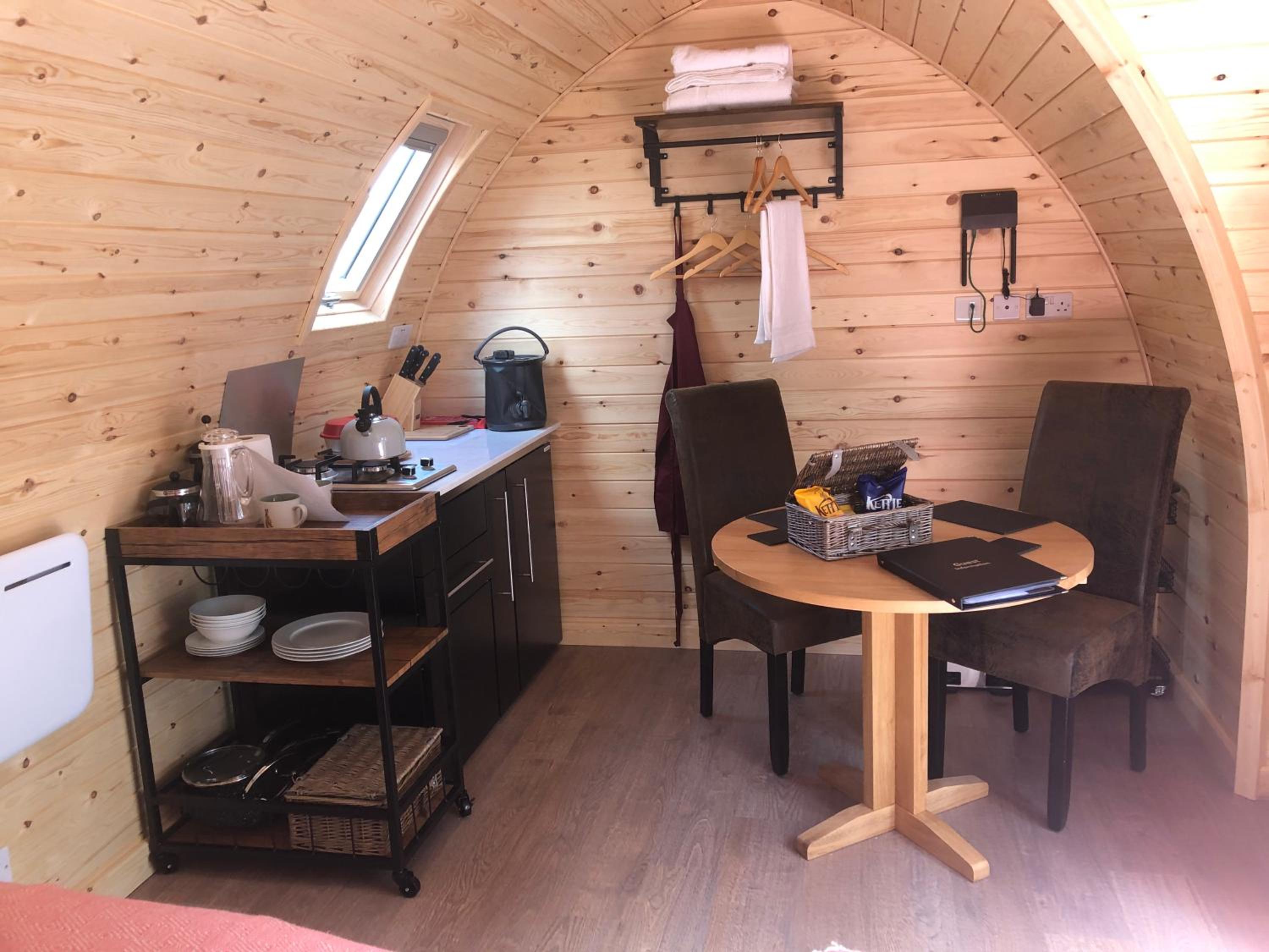 Twin Room - Photo 2