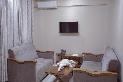 Two-Bedroom Apartment - Photo 42