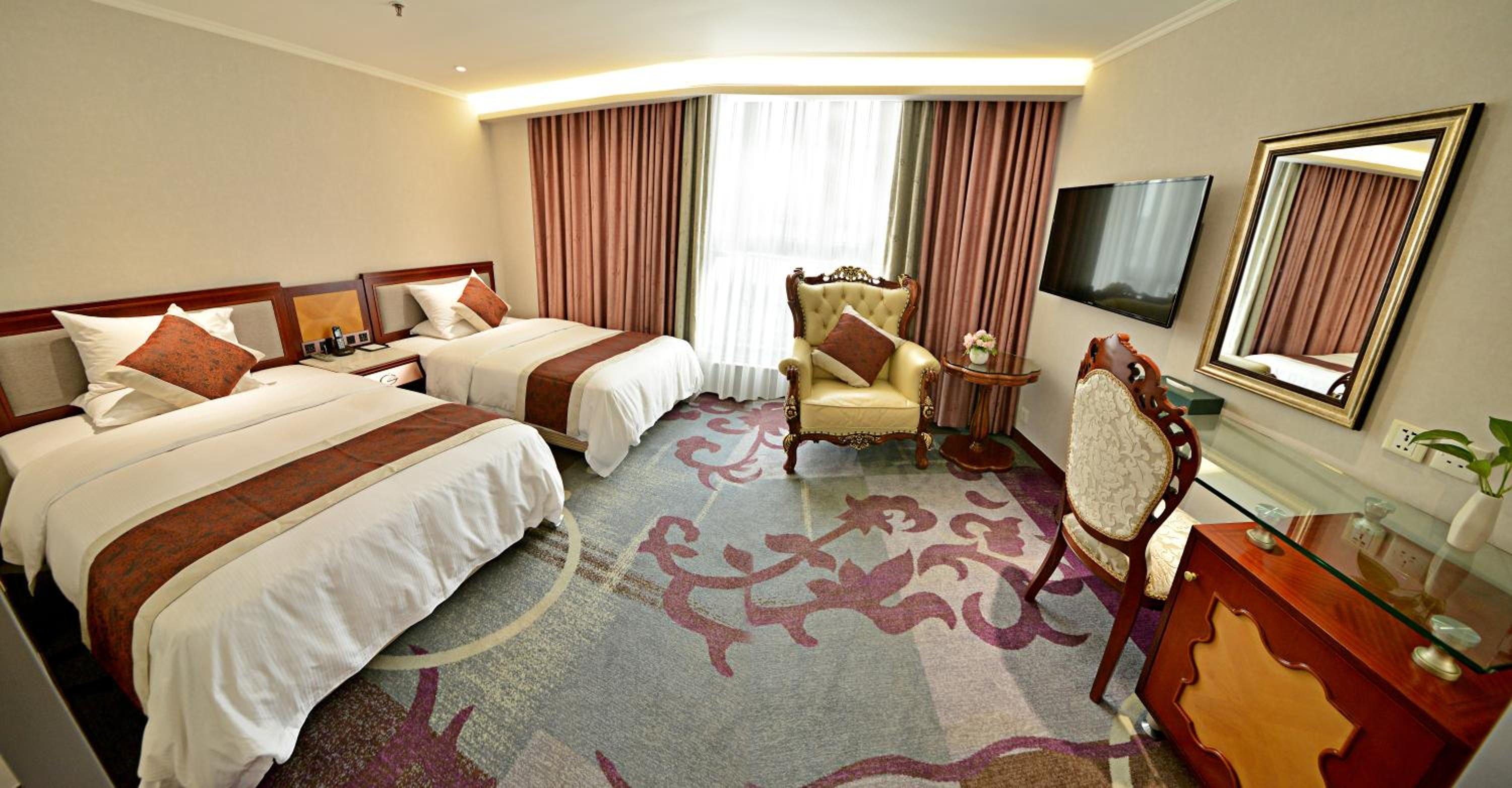 Business Suite photo 1