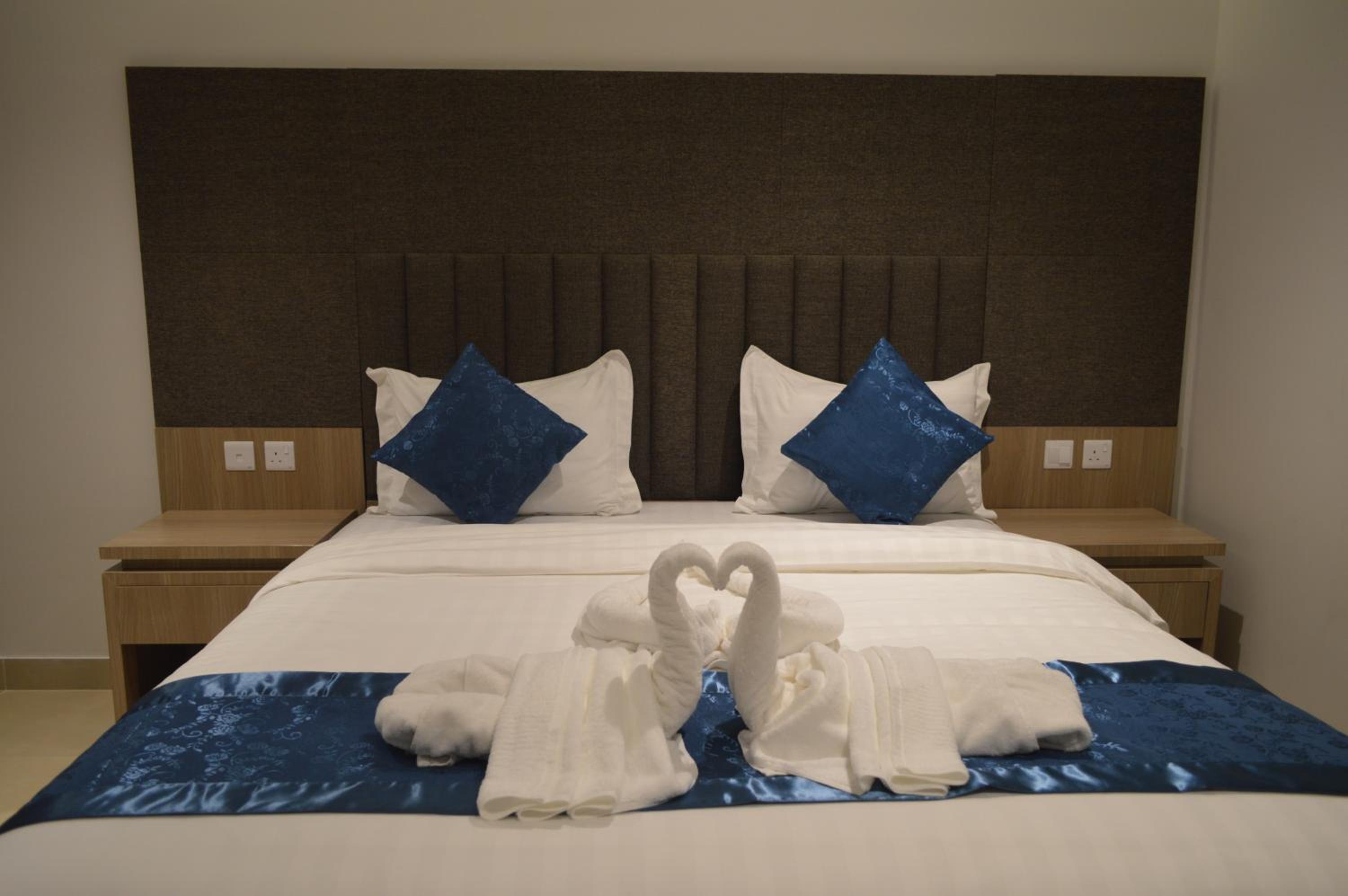 One-Bedroom Apartment - Photo 1