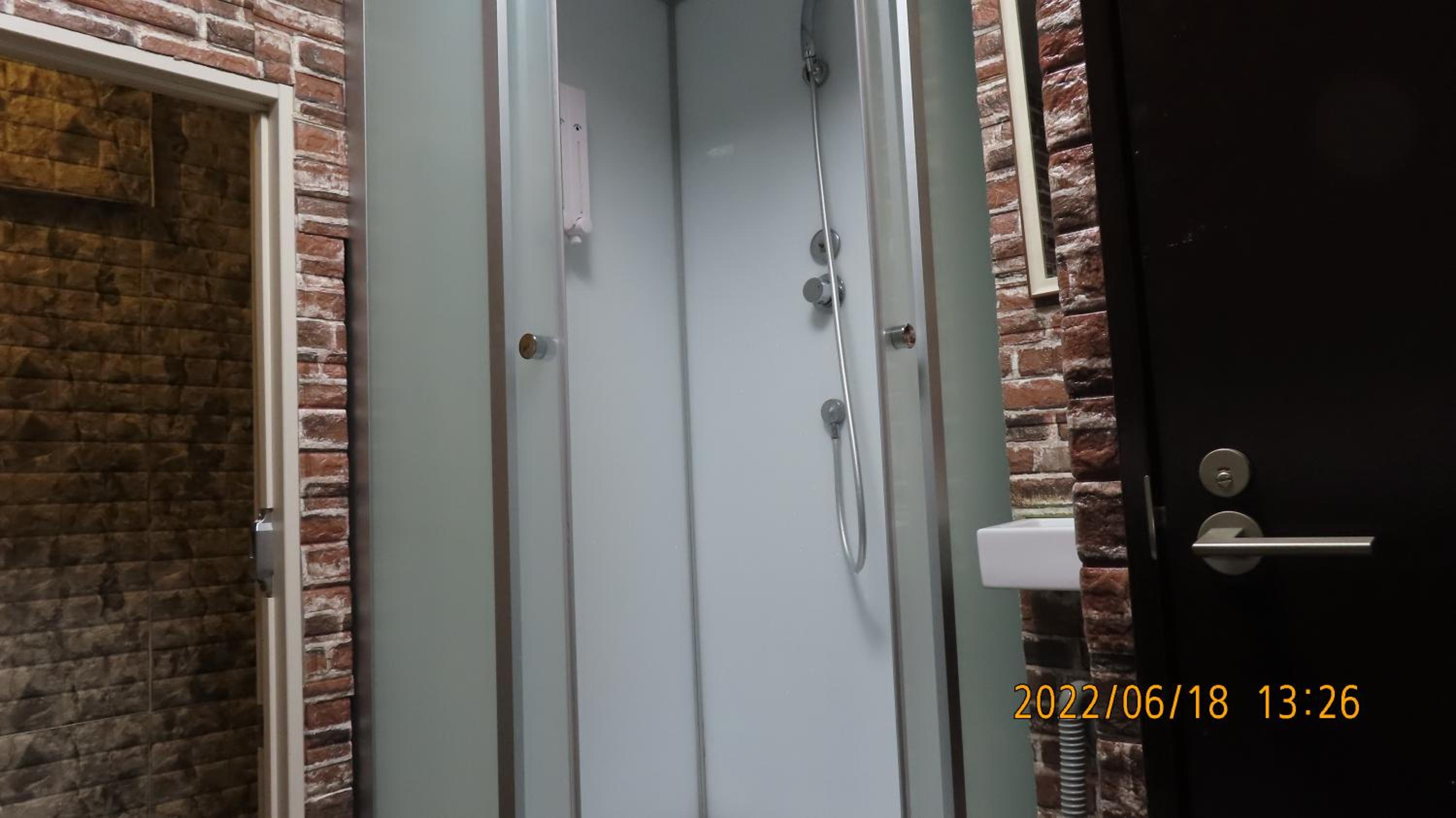 Budget Twin Room photo 3