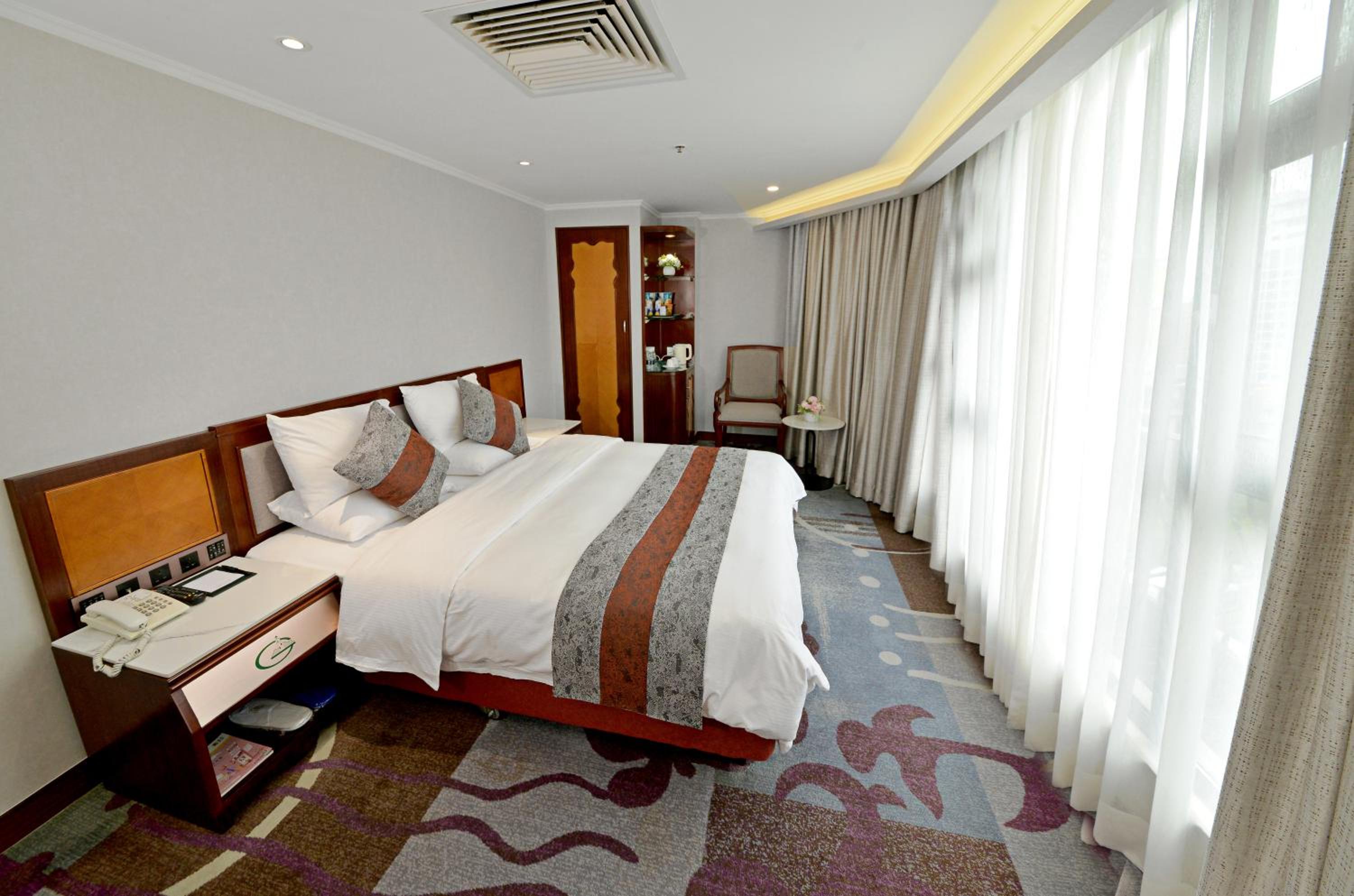 Deluxe Twin Room photo 2