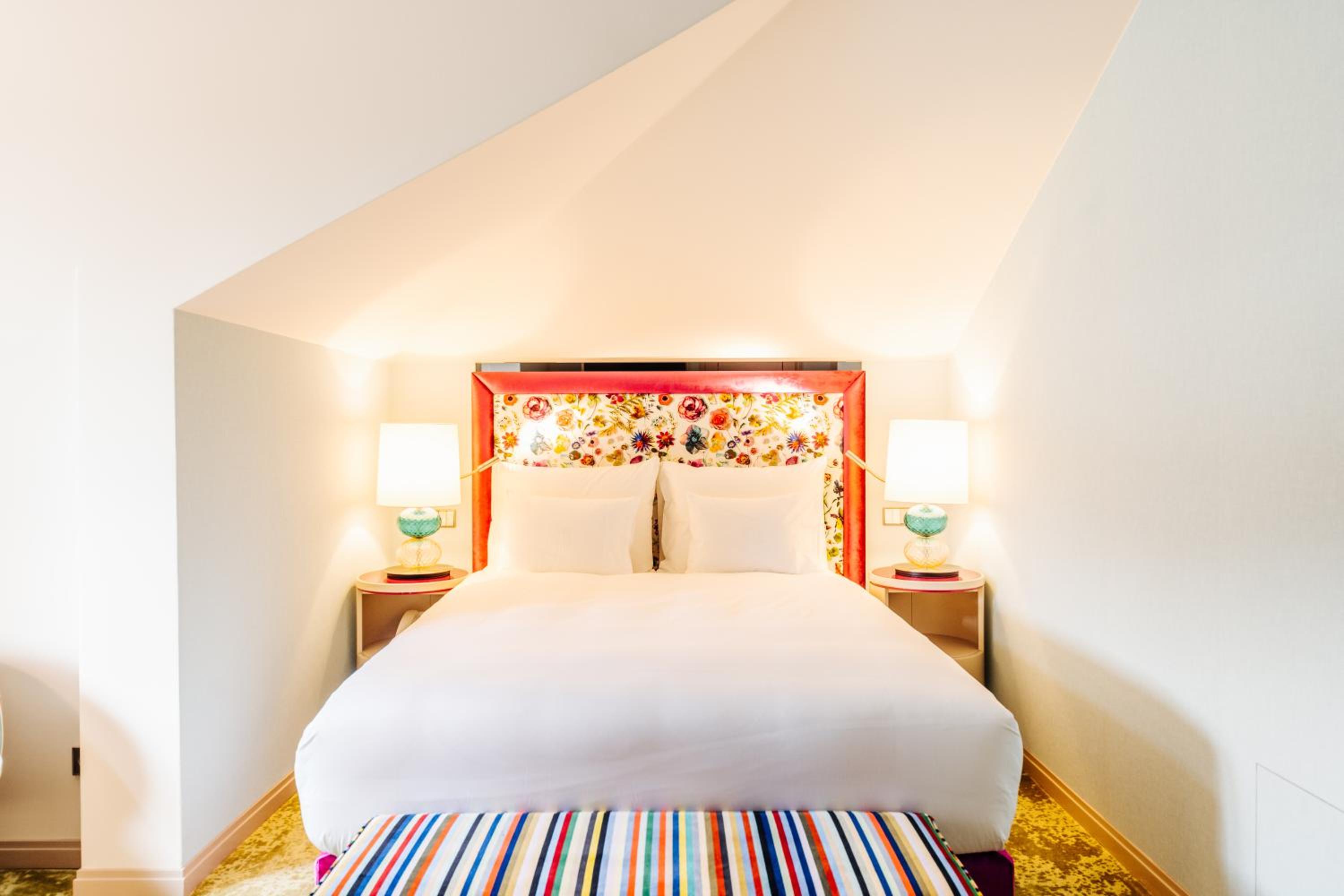 Small Double Room With Queen Size Bed photo 1
