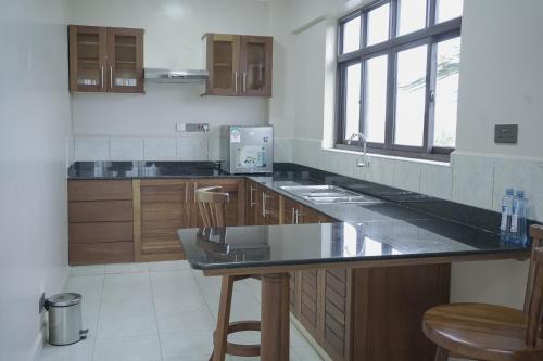One-Bedroom Apartment - Photo 28