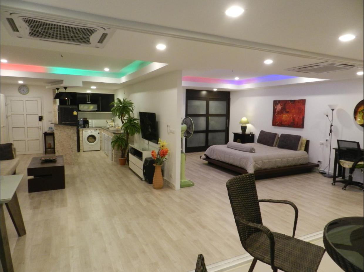 One-Bedroom Suite photo 2