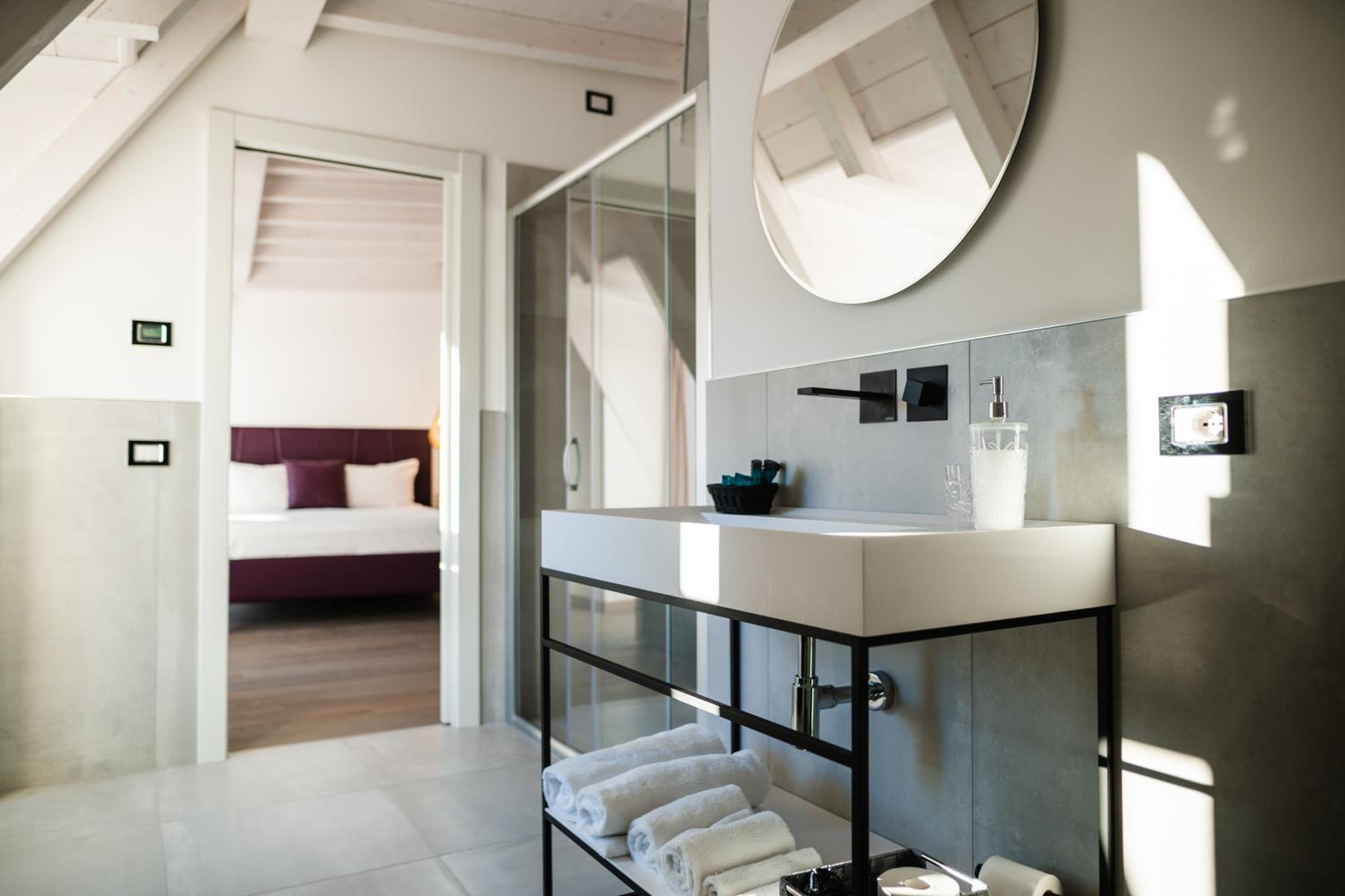 Double Room with Lake View photo 3