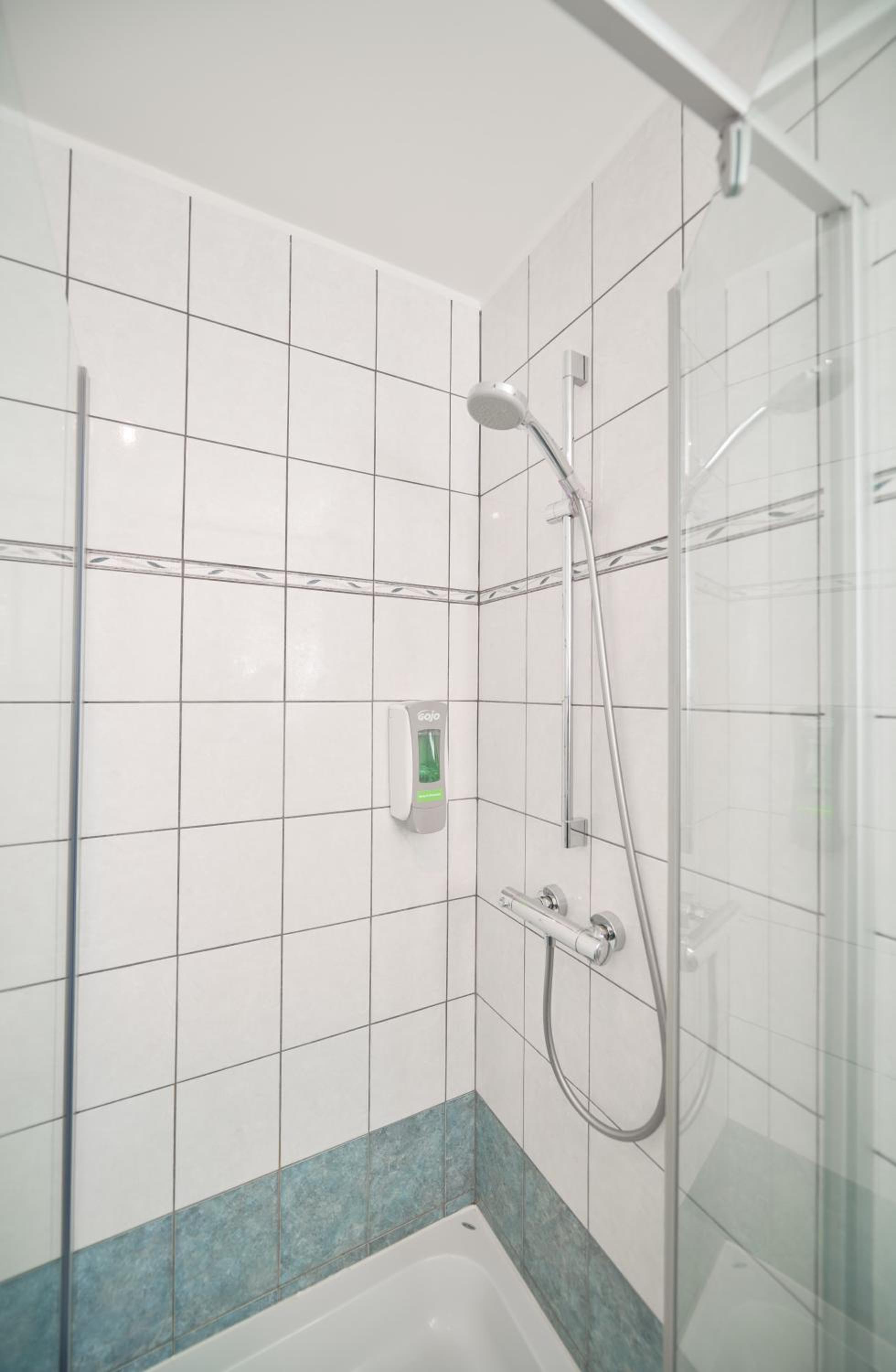 Double Room with Private Bathroom photo 3