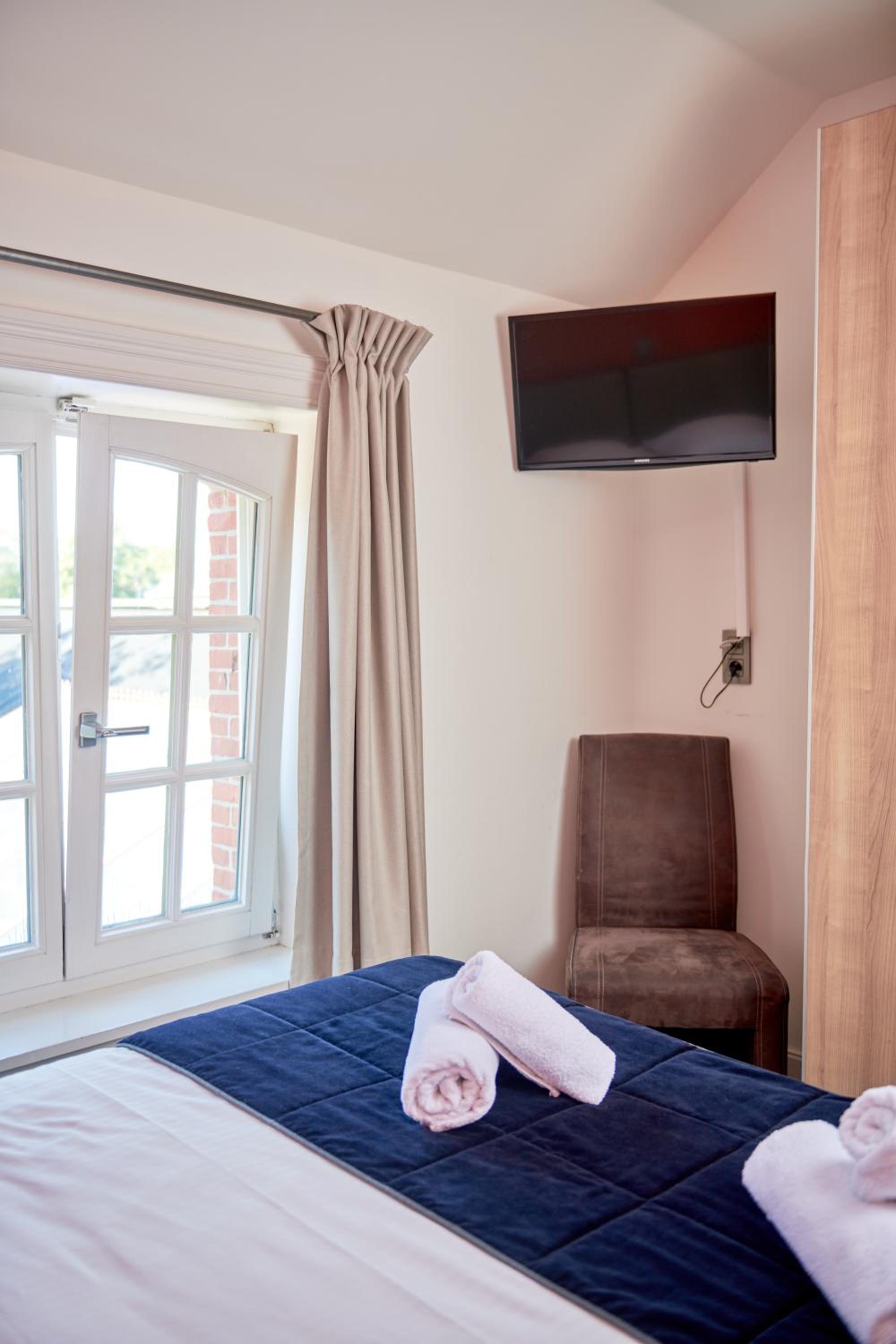Double Room with Private Bathroom photo 3