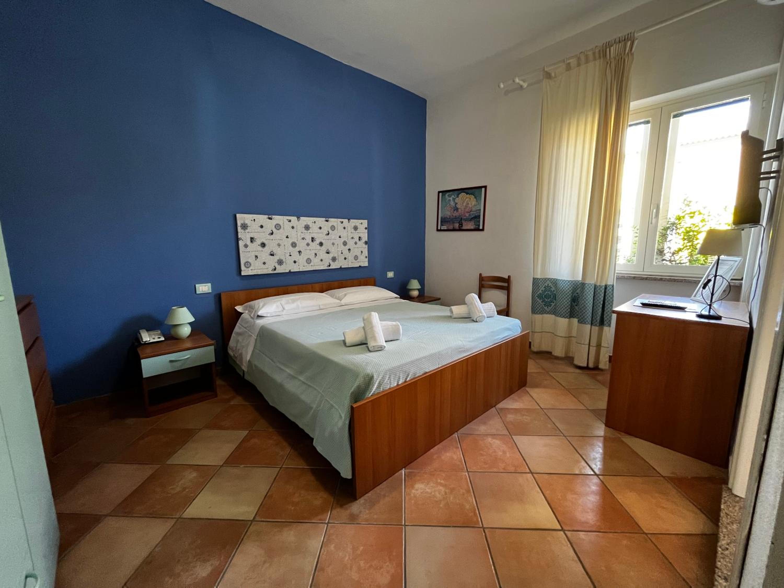 Economy Double Room photo 1