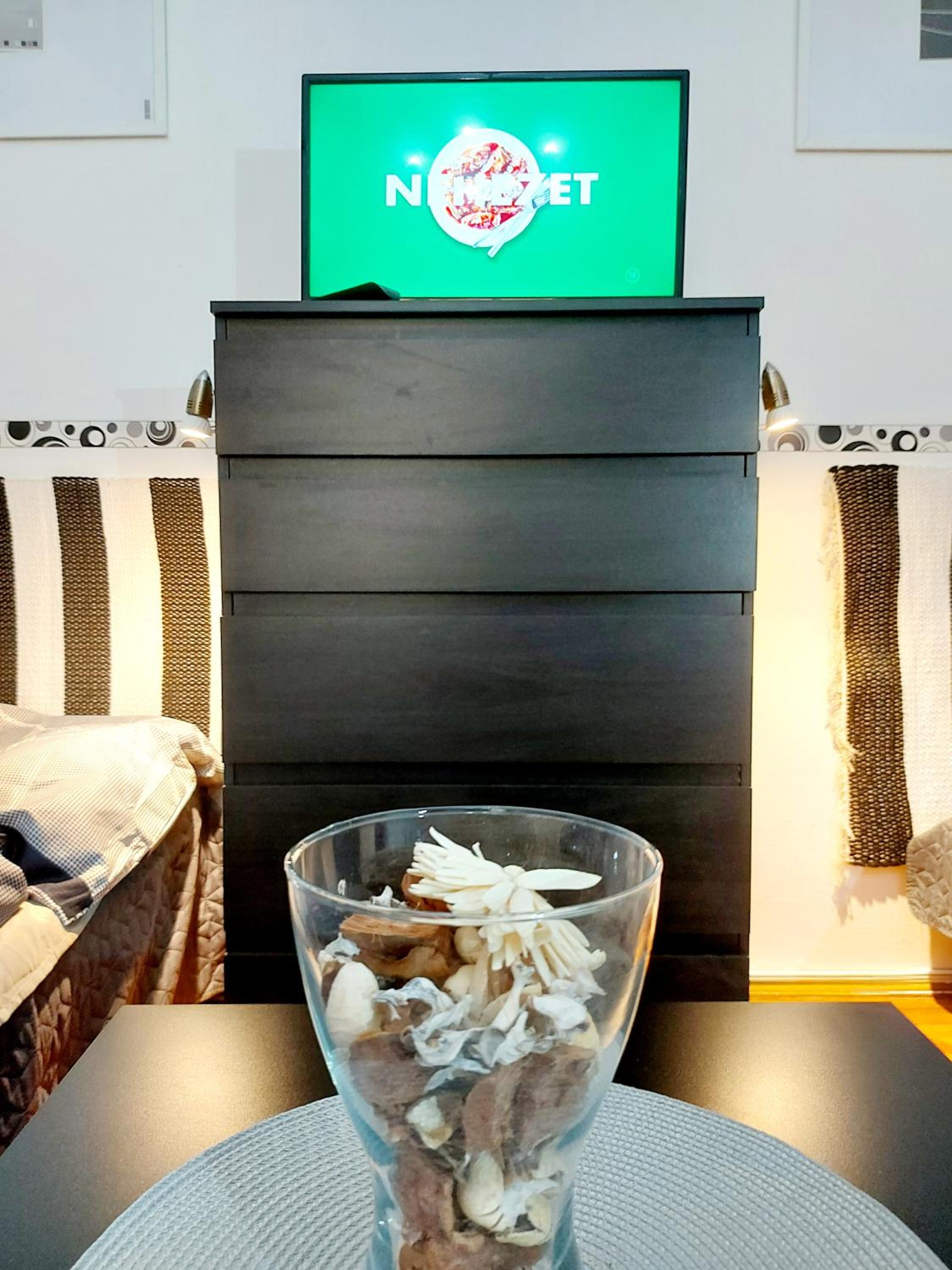 One-Bedroom Apartment - Photo 16