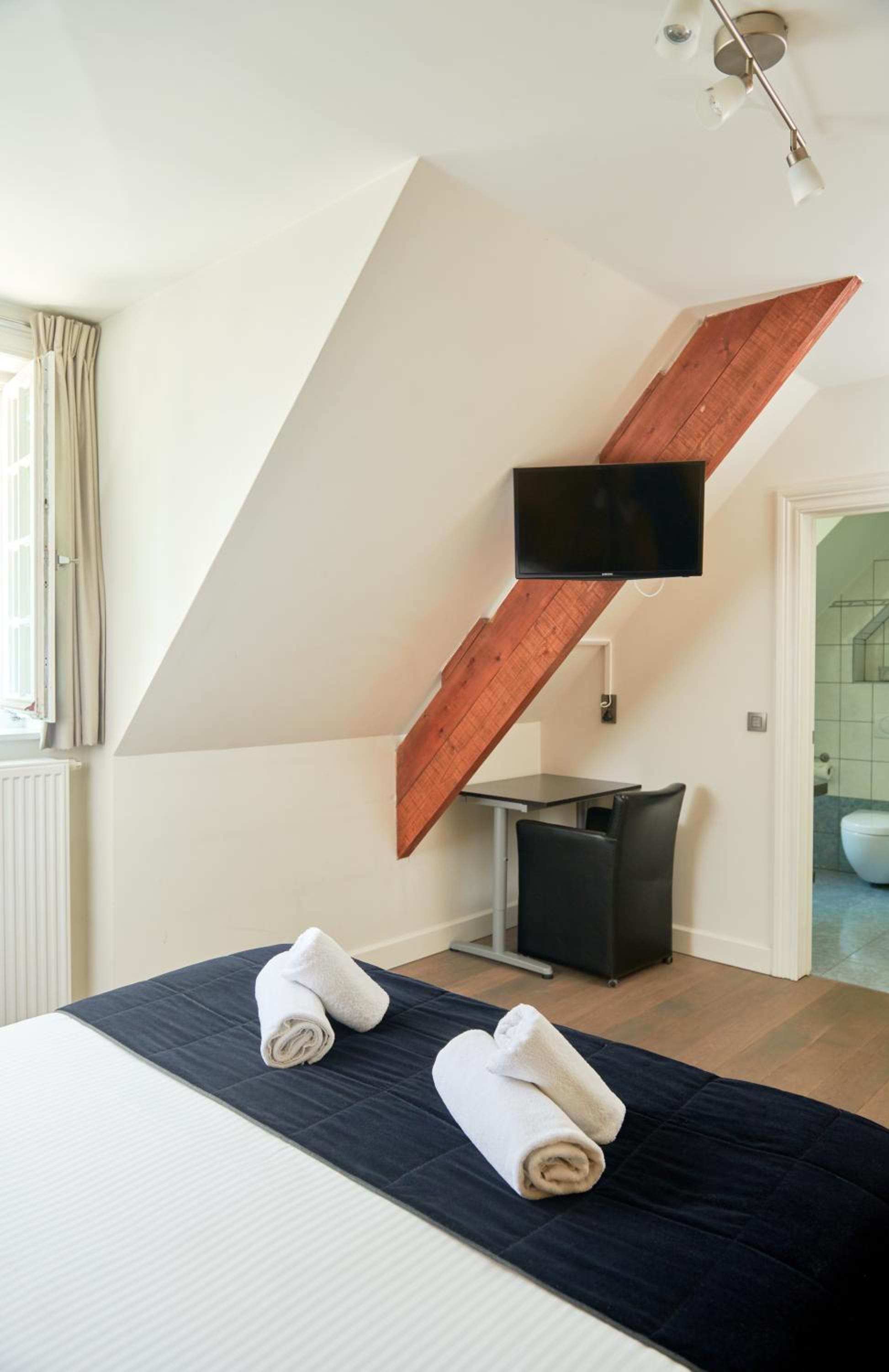 Double Room with Private Bathroom photo 2