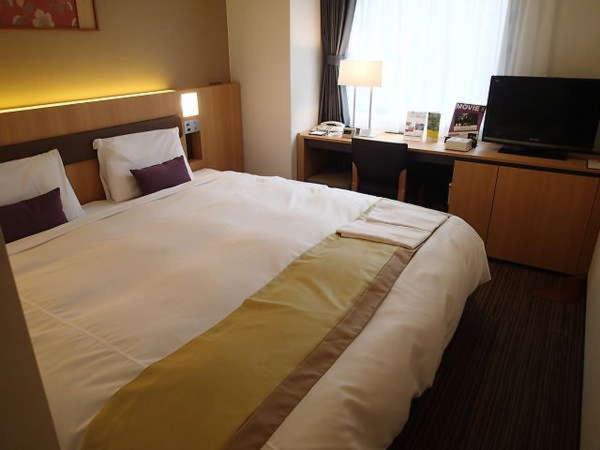 King Double Room - Non-Smoking photo 2