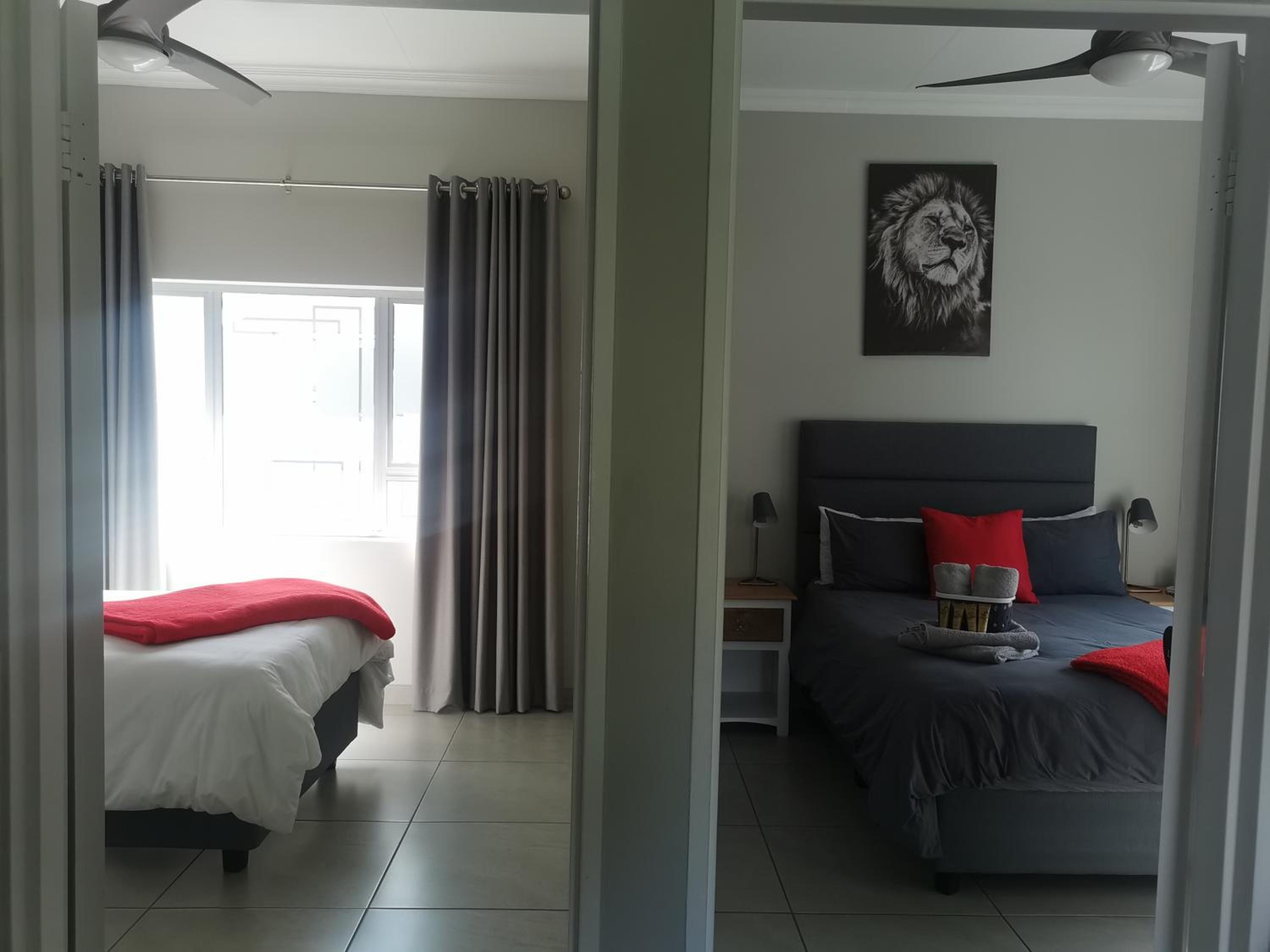 Deluxe Double Room (2 Adults + 1 Child) - Photo 15