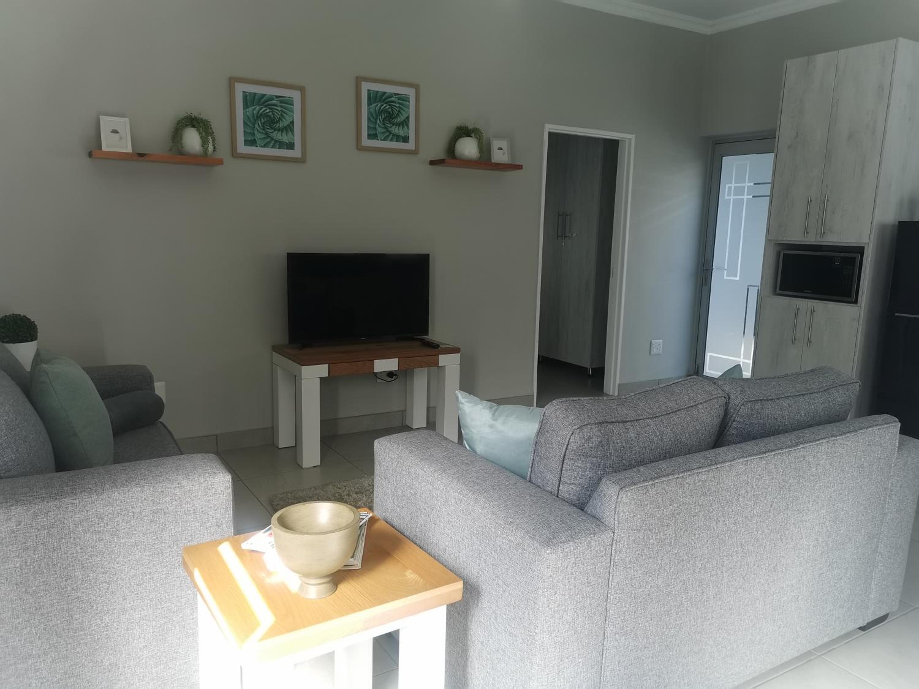 Double Room with Private Bathroom - Photo 4