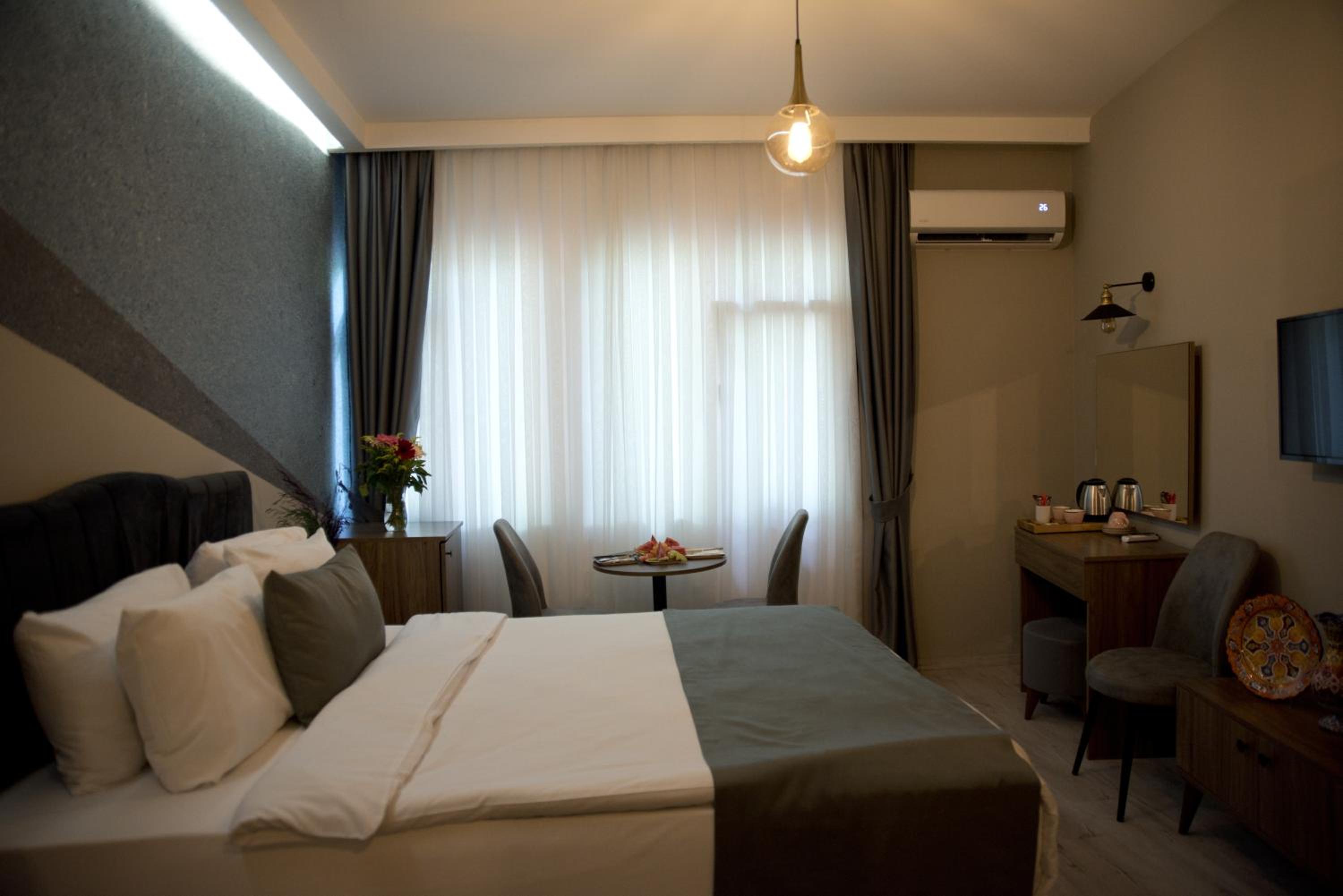 Standard Double Room photo 3