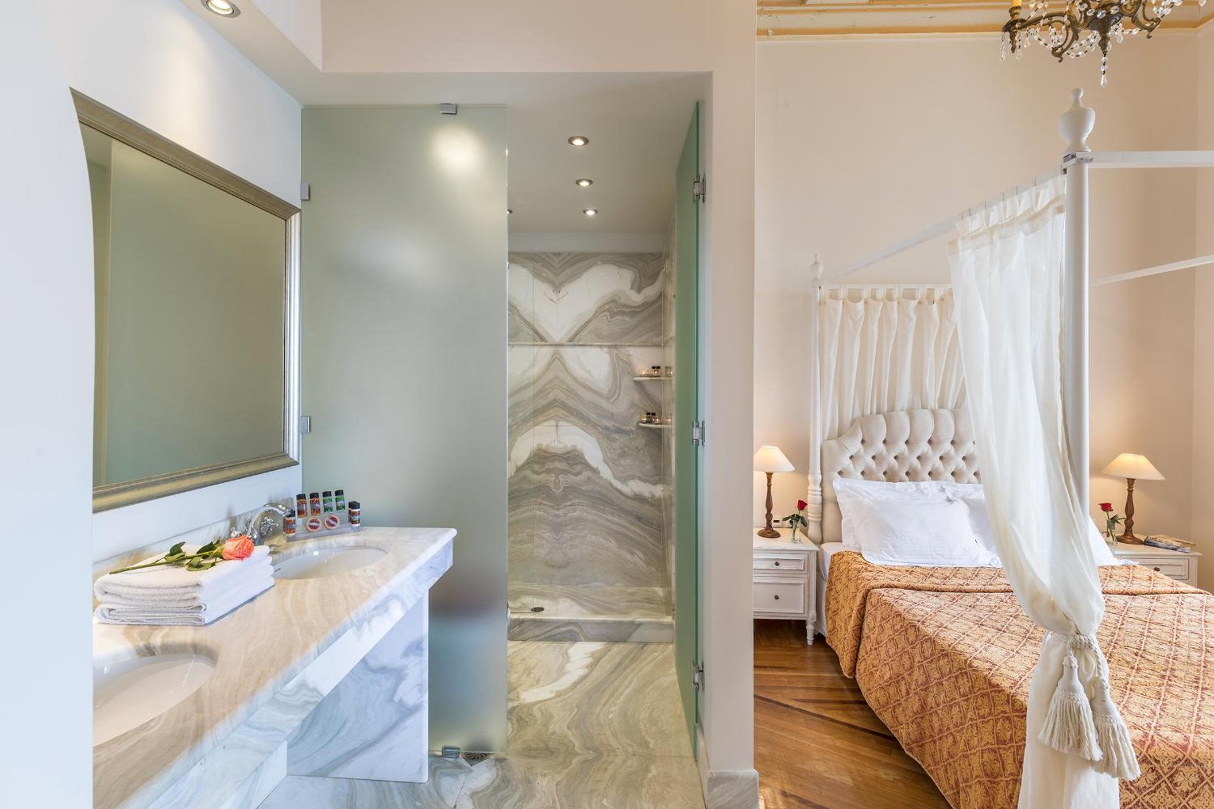 Honeymoon Suite Sea View (Main Building) photo 1