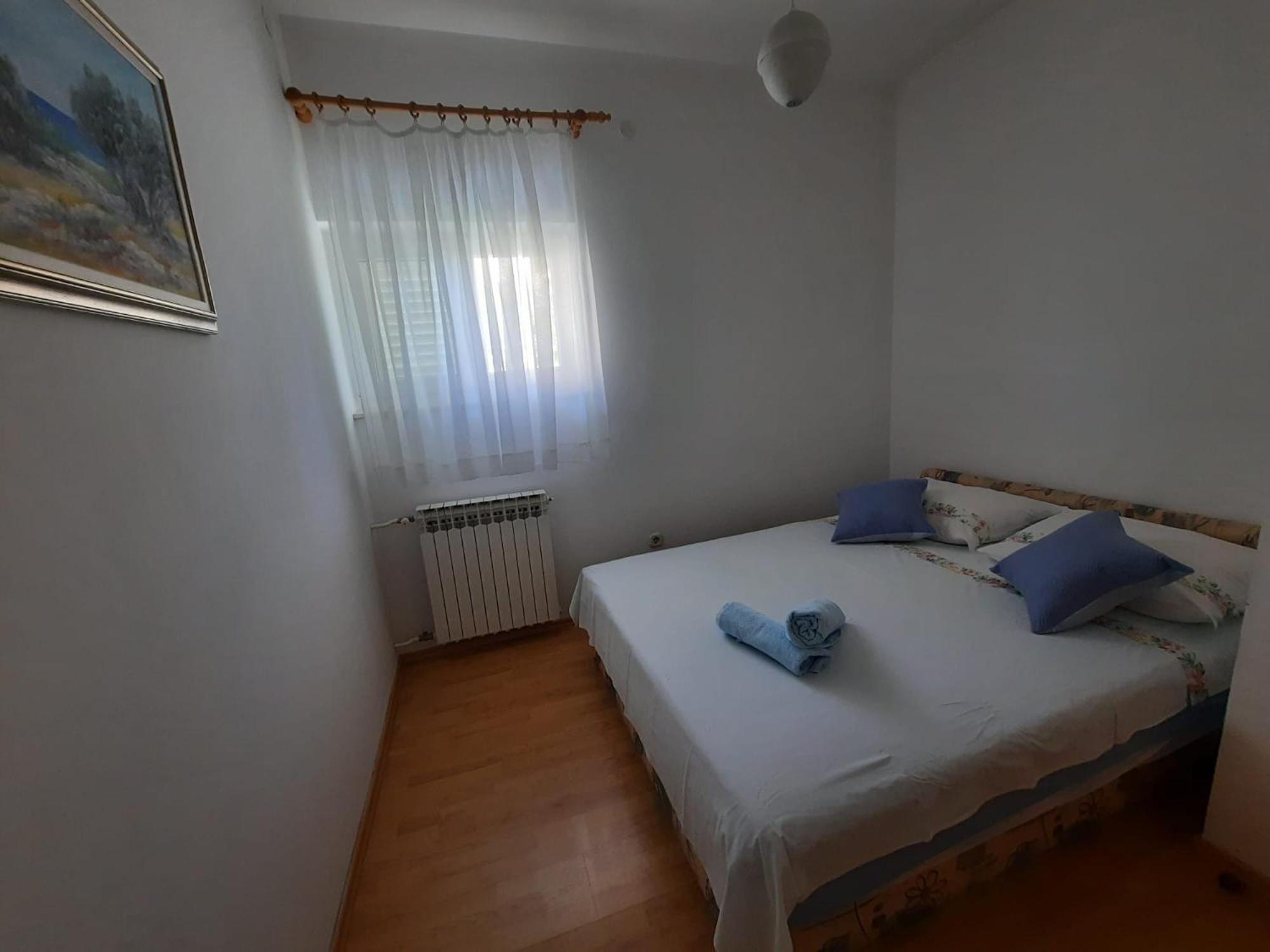 One-Bedroom Apartment with Terrace - Photo 39
