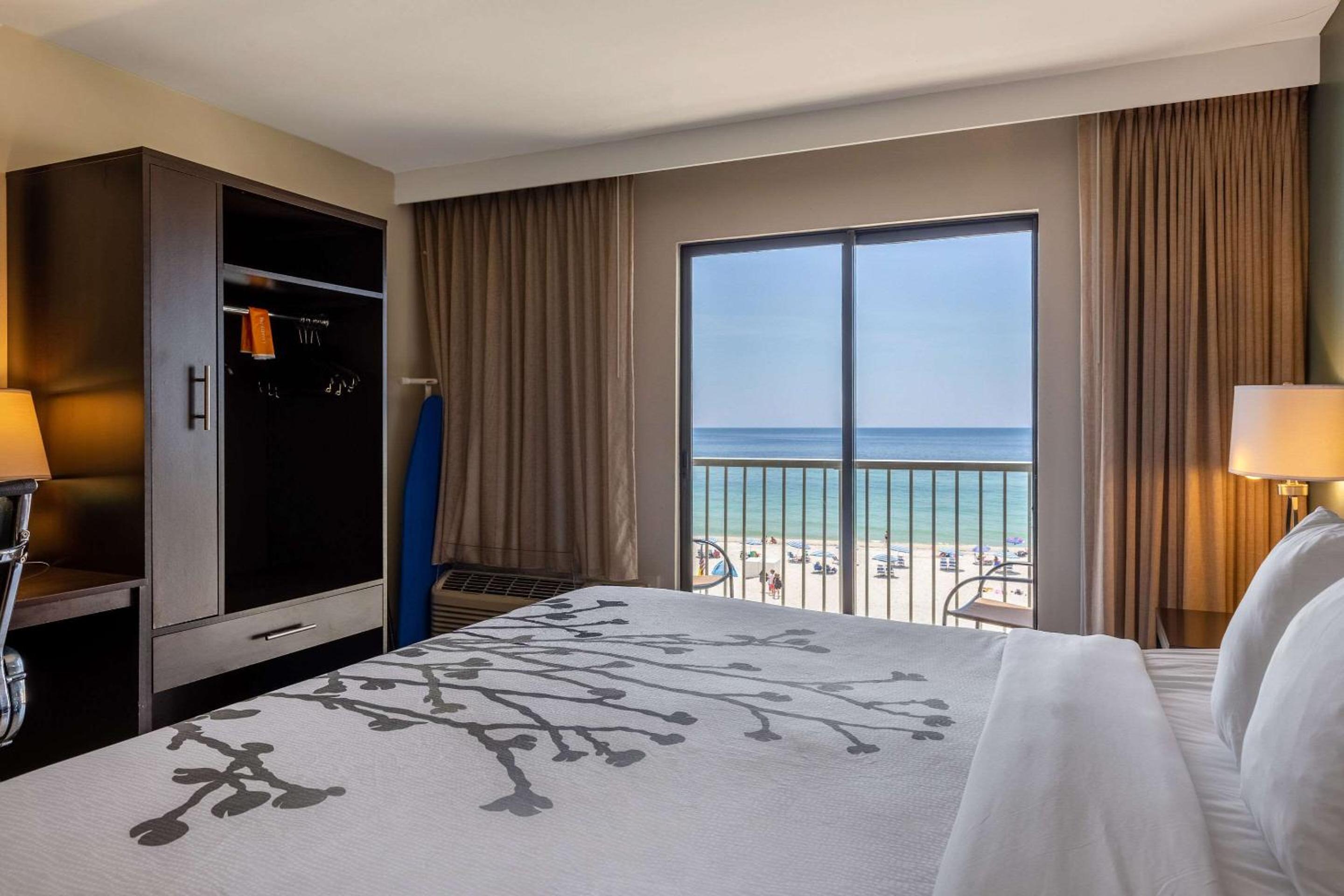 King Room with Gulf View - Non-Smoking