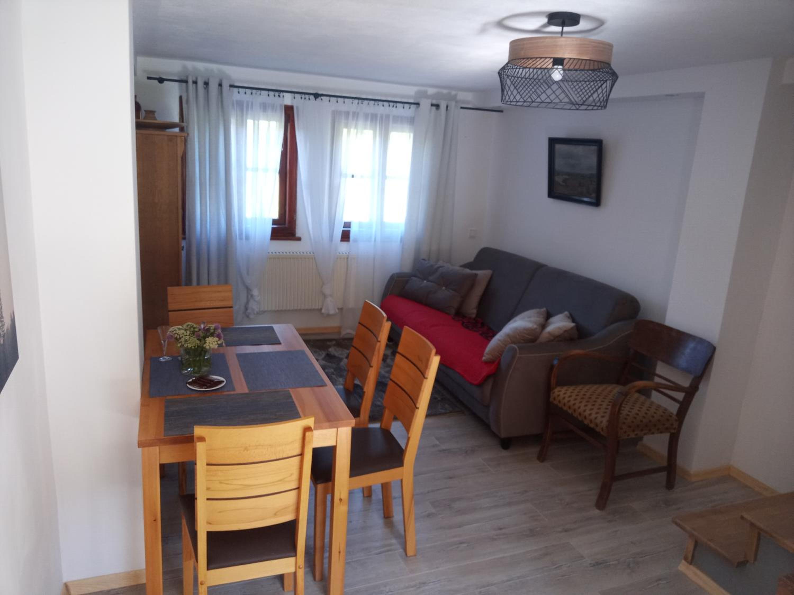 One-Bedroom House photo 1