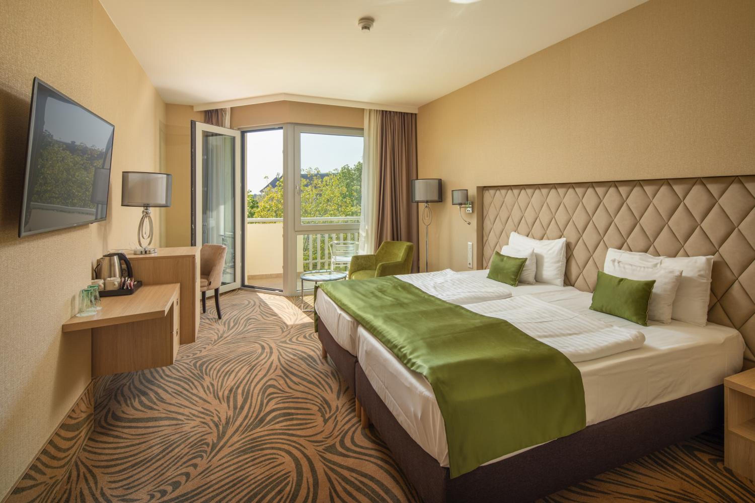 Classic Double Room with Balcony