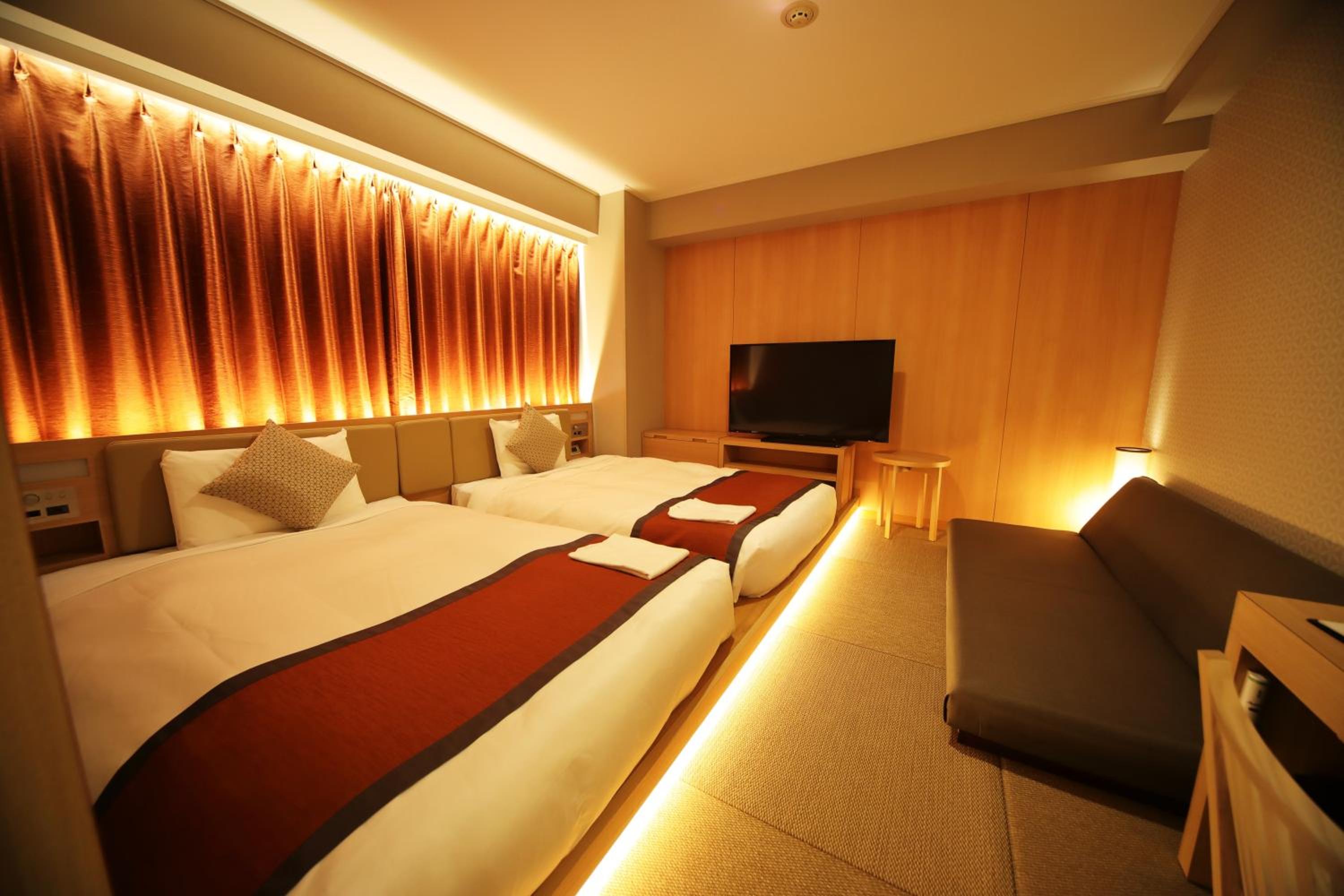 Japanese Modern Triple Room  with Skytree View - Non-Smoking photo 3