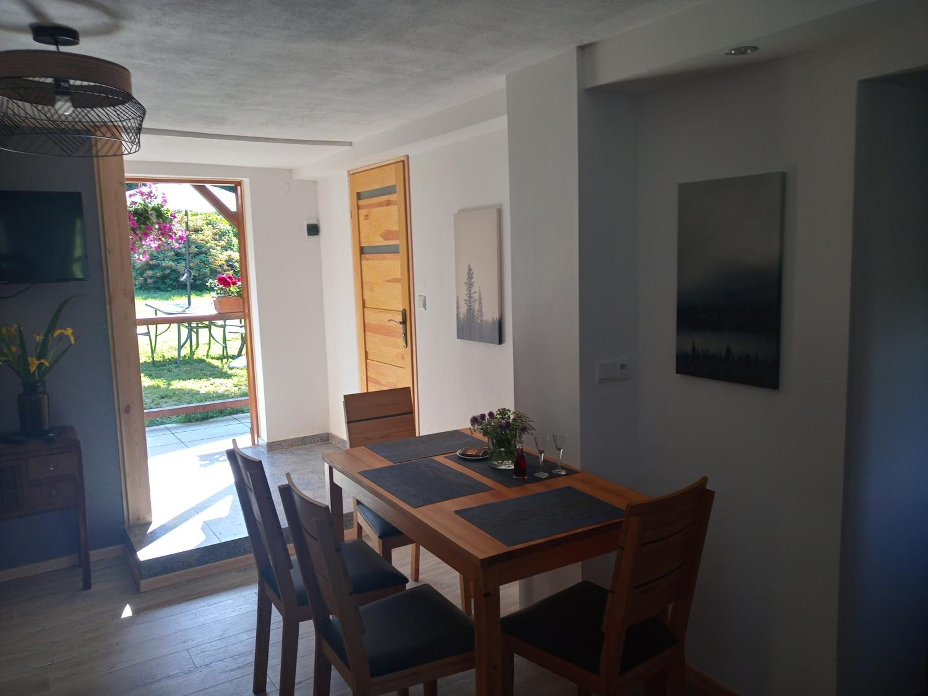 One-Bedroom House photo 2