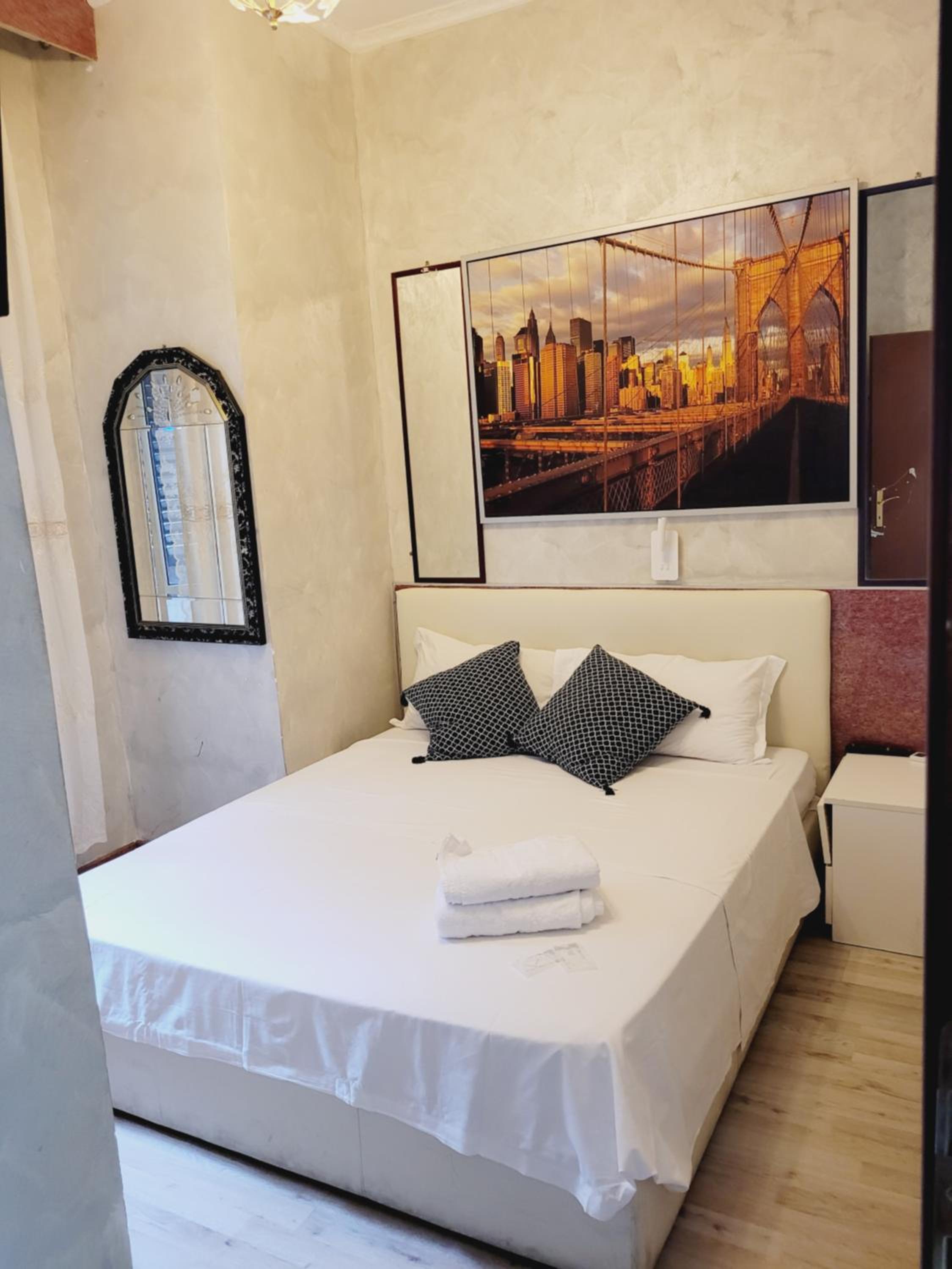 Single Room with Private Bathroom