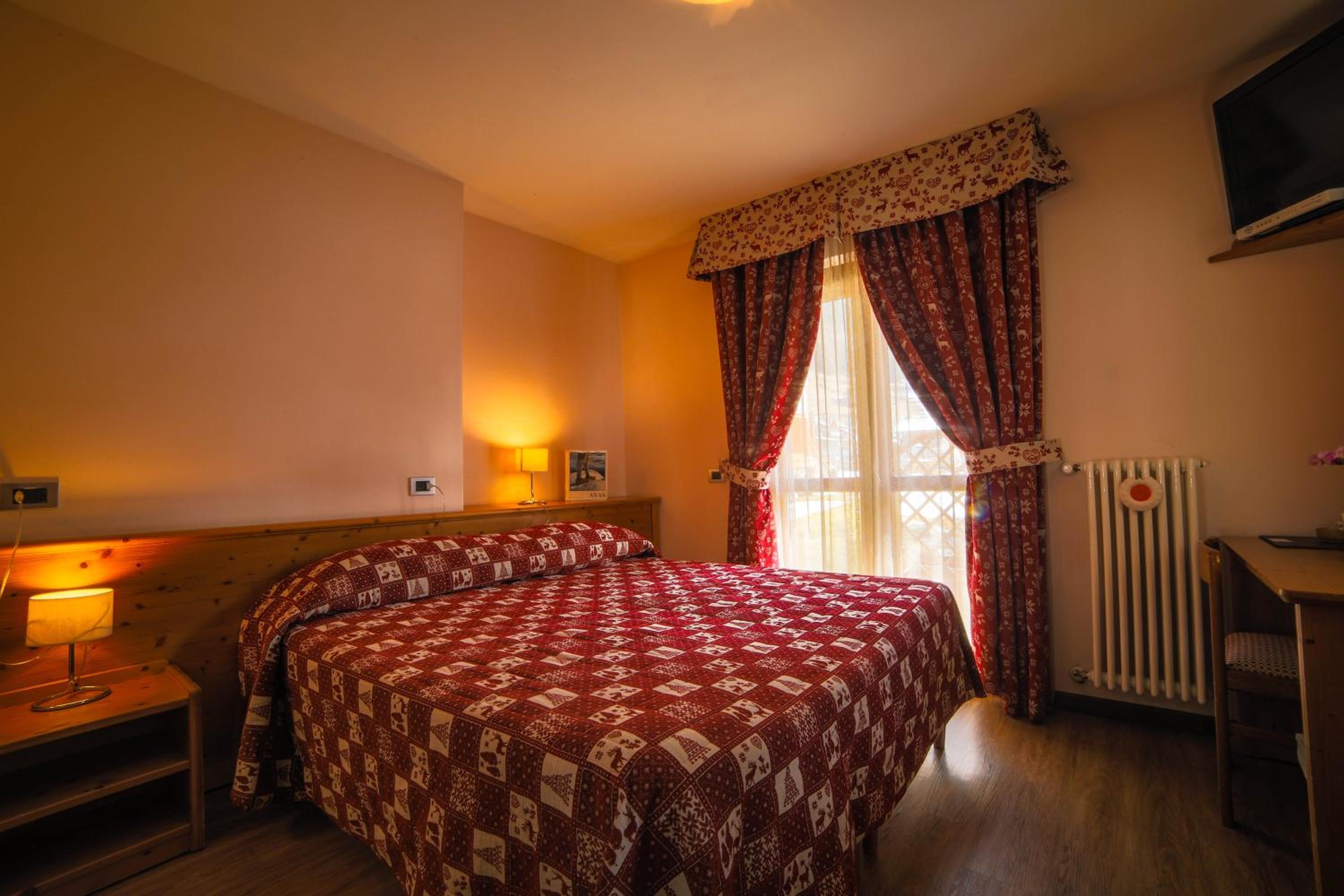 Double or Twin Room - Photo 3