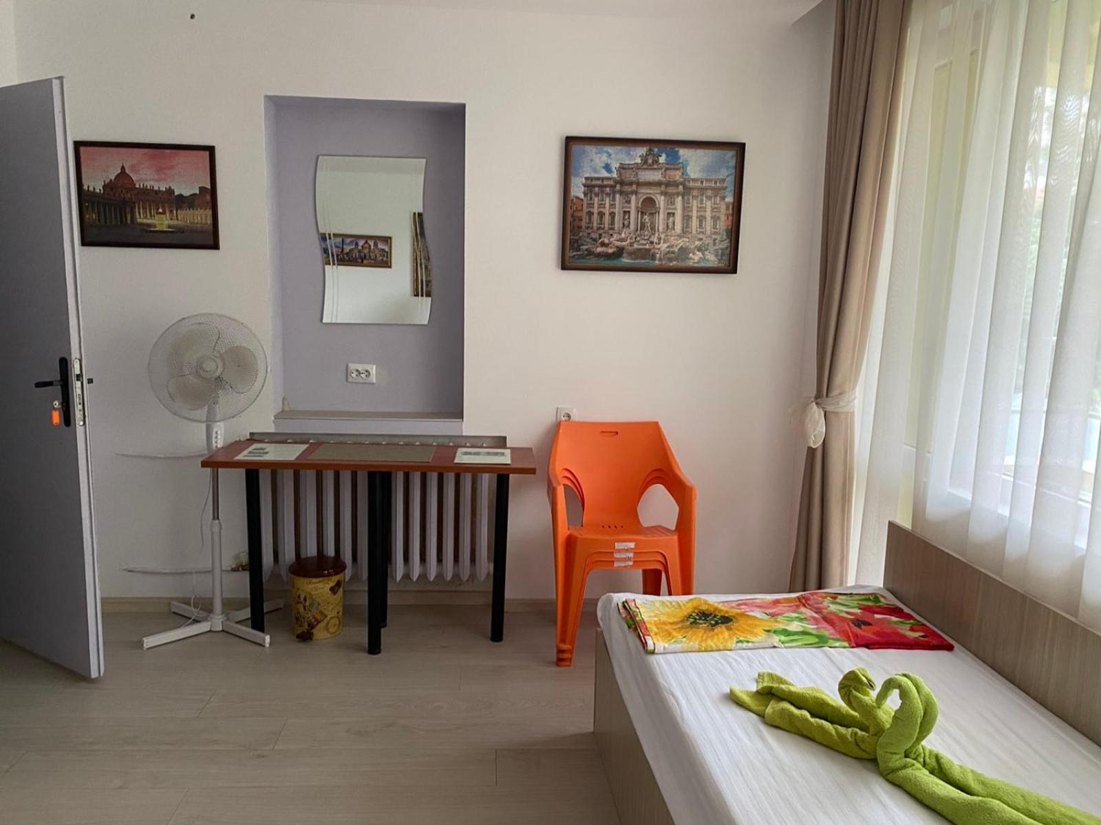 Triple Room with Balcony photo 3