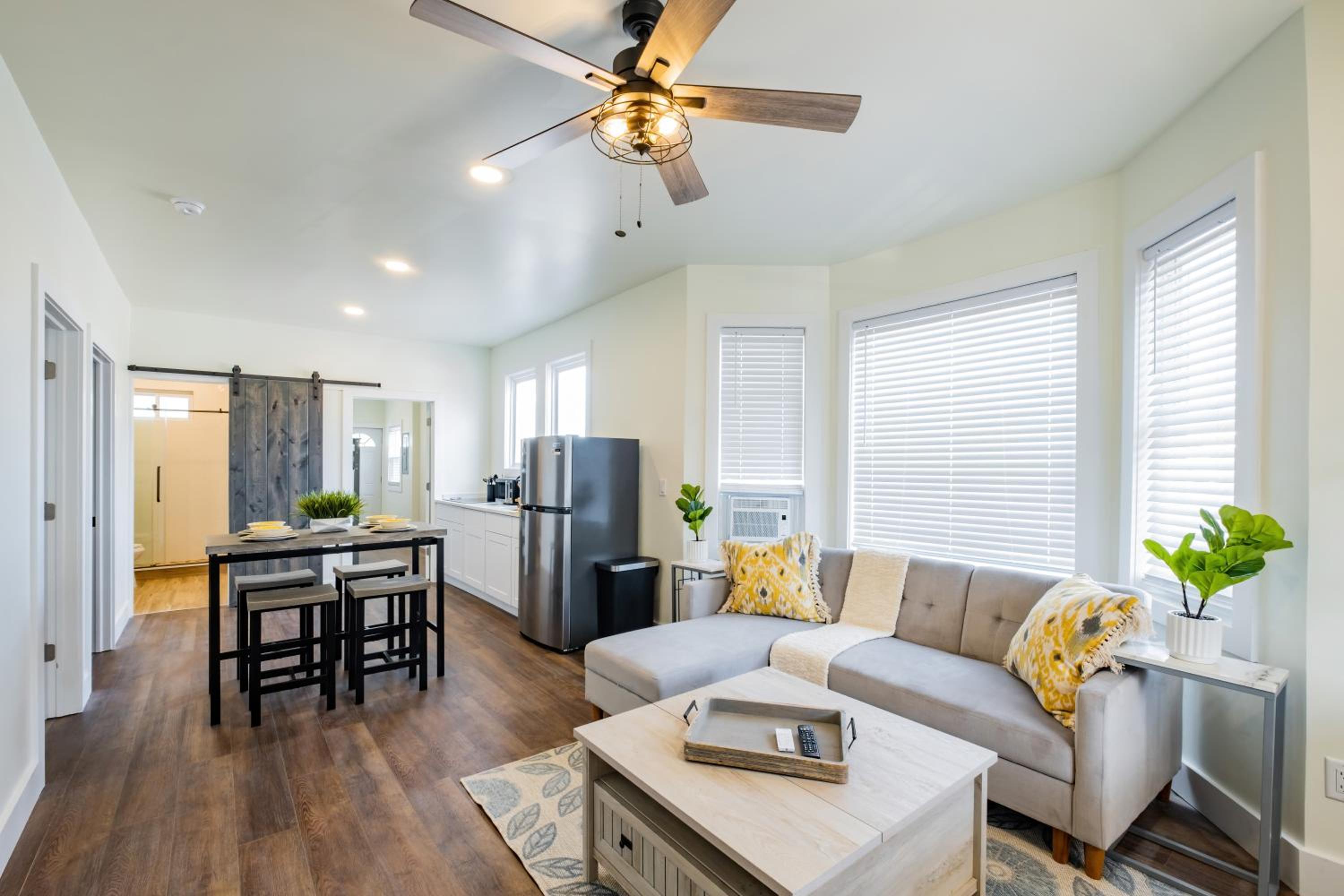 Three-Bedroom Apartment - Photo 1