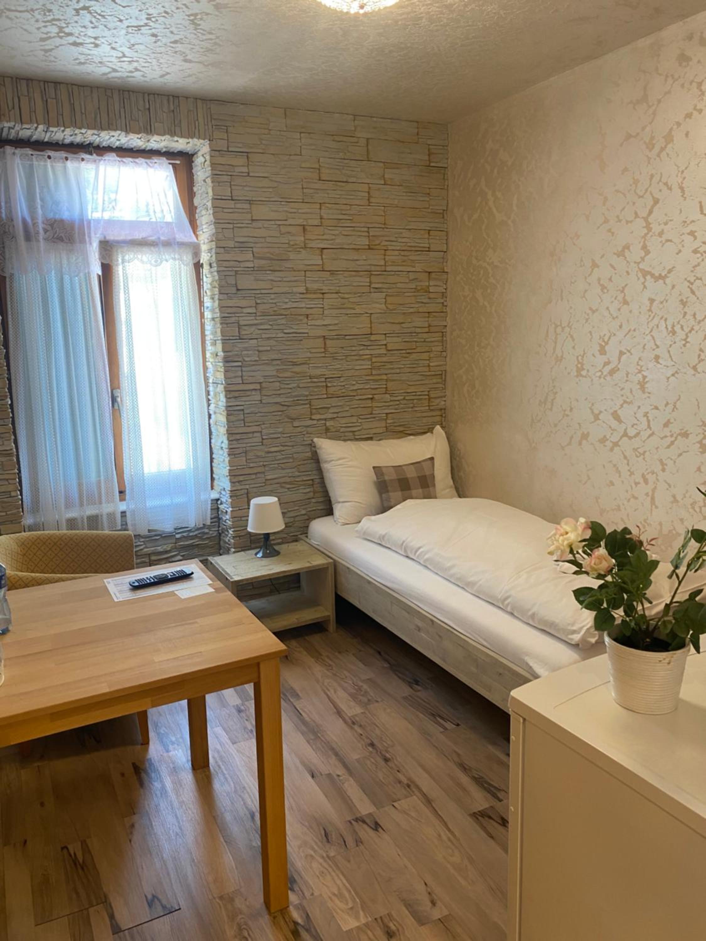 Single Room photo 1