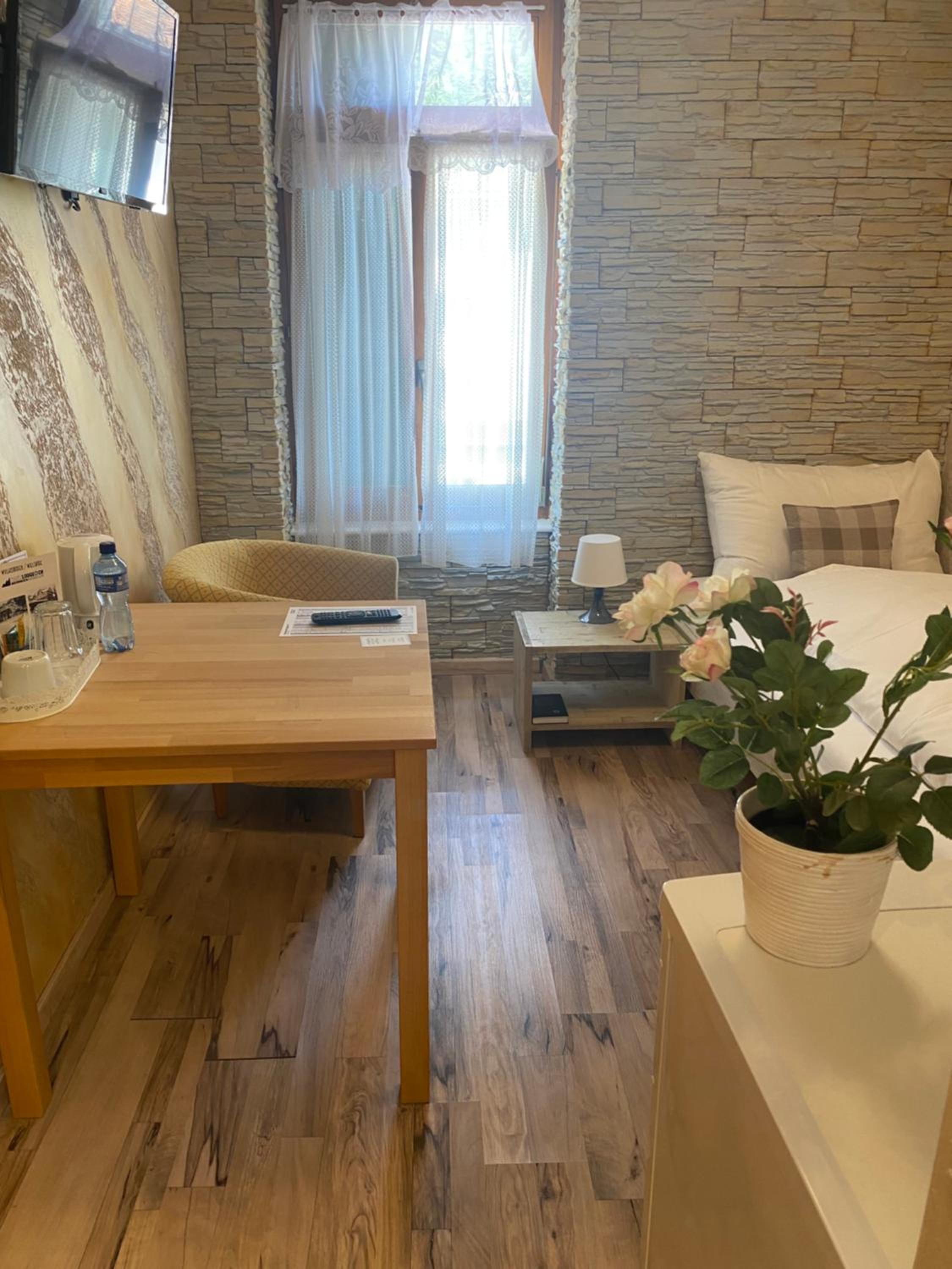 Single Room photo 2