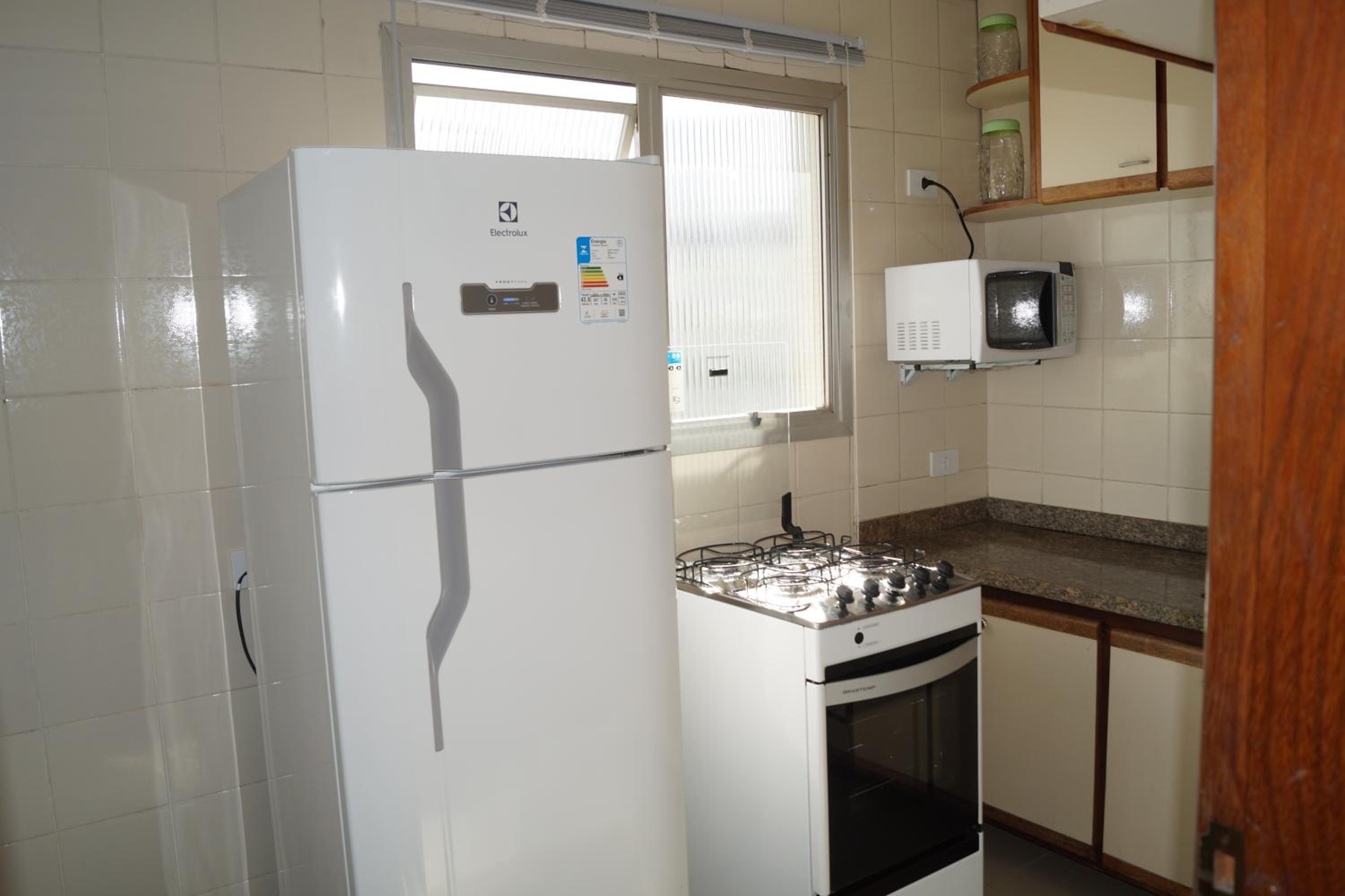 Two-Bedroom Apartment - Photo 7