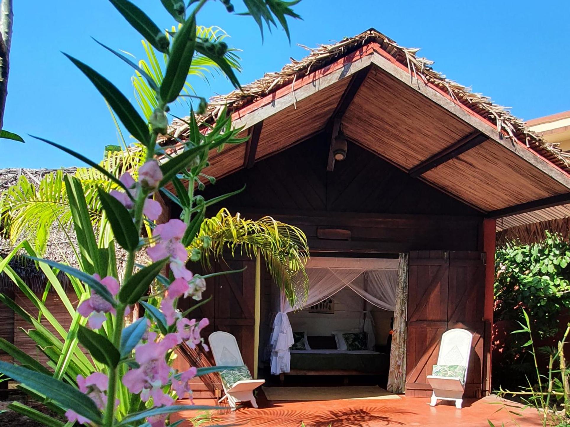 Bungalow with Garden View
